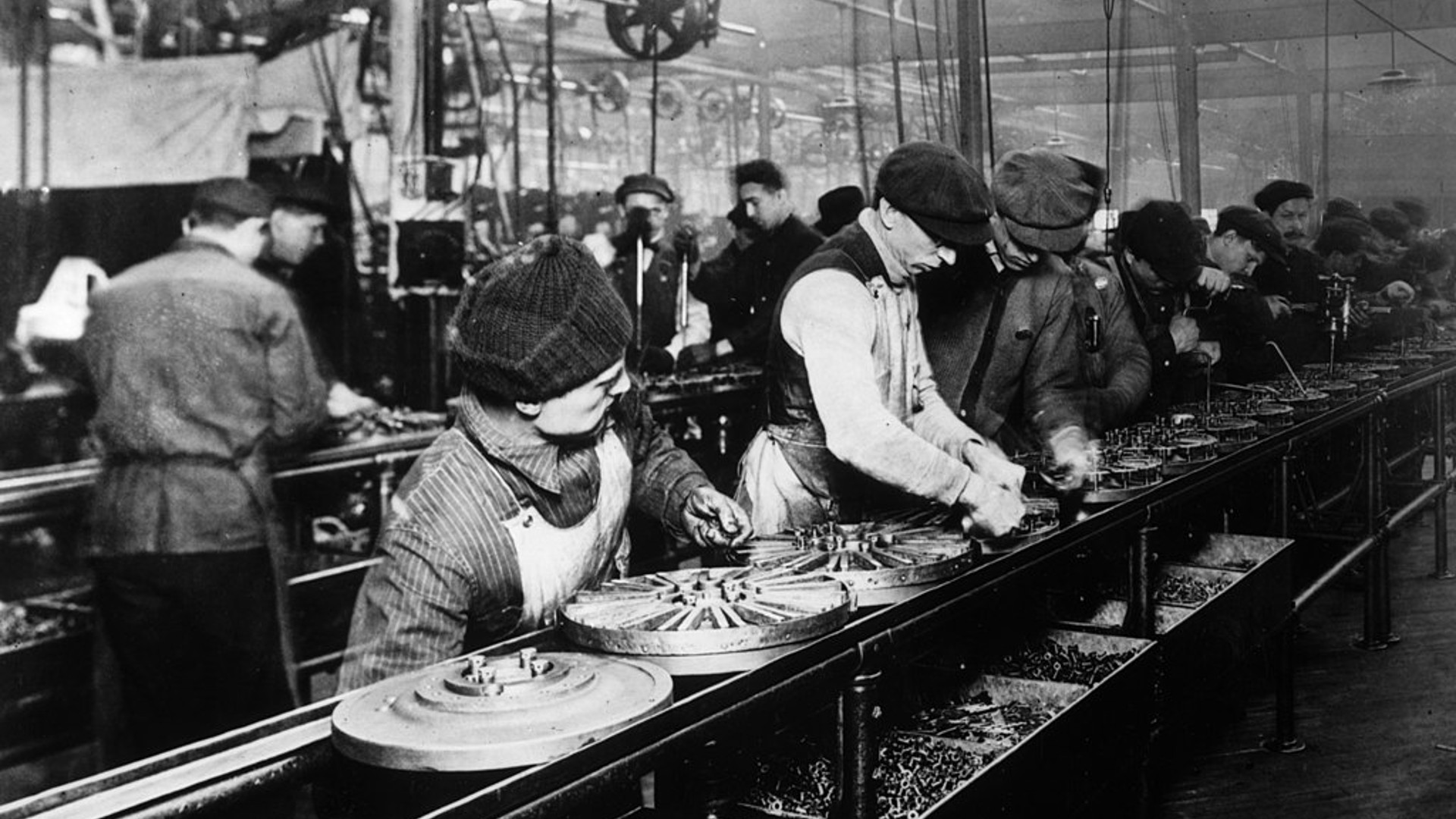 10 Avantages et 10 Inconvénients de la Révolution Industrielle