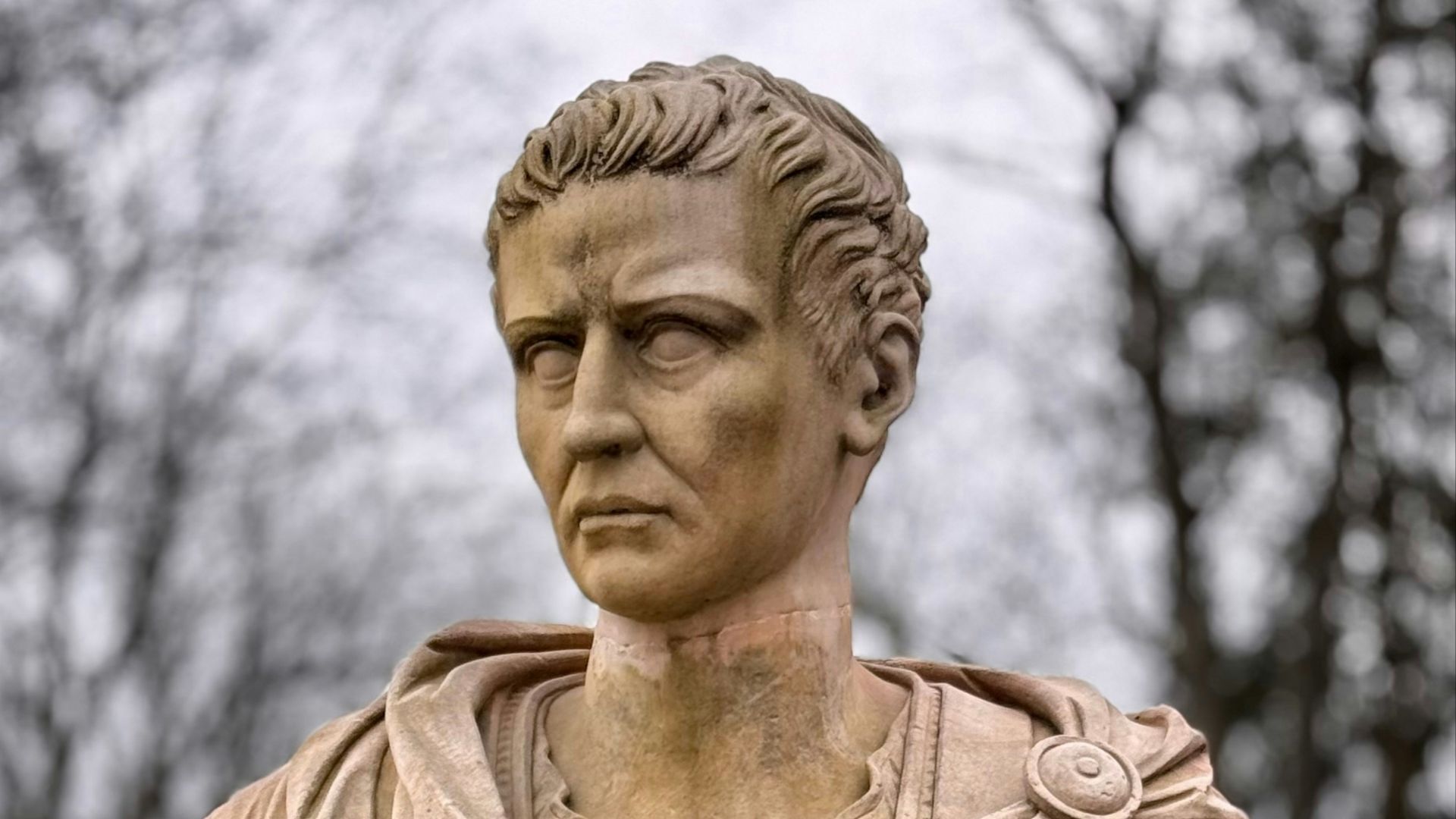 Fou en contrôle : 20 faits sur Caligula que vous n'avez jamais entendus auparavant