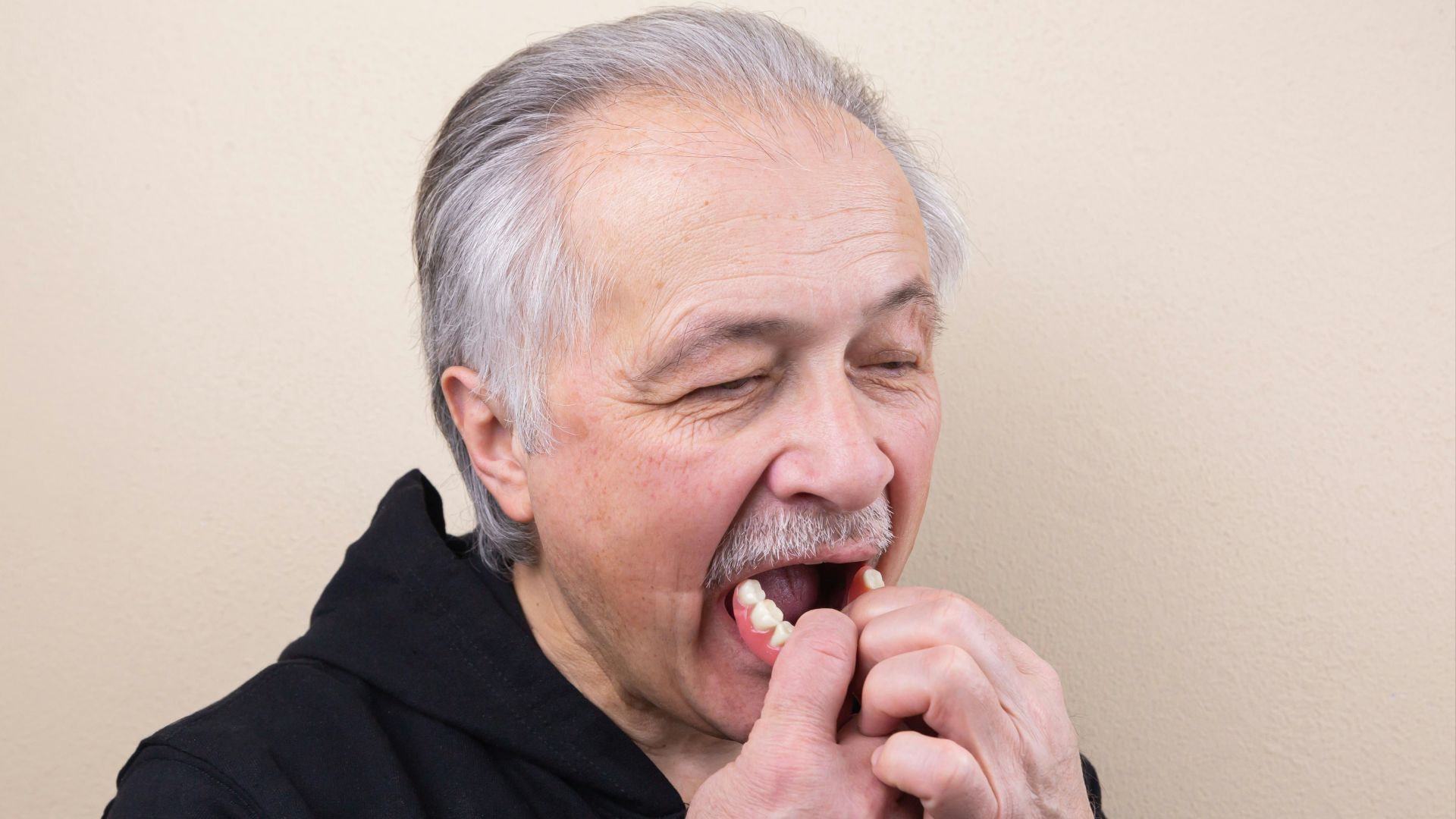 20 éléments avec des histoires de fond surprenantes