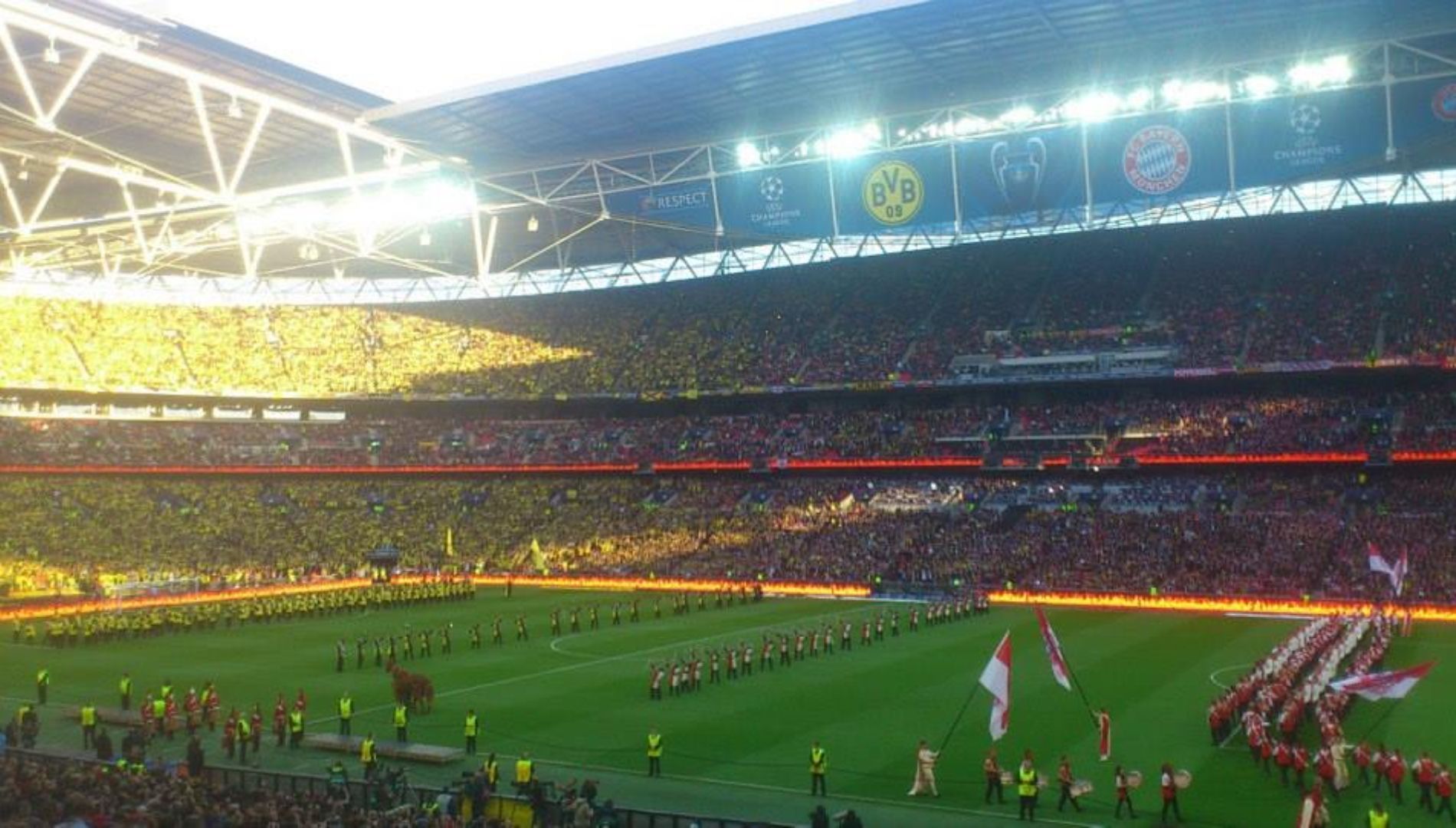 4. Der Klassiker: Bayern Munich Vs. Borussia Dortmund (Germany)