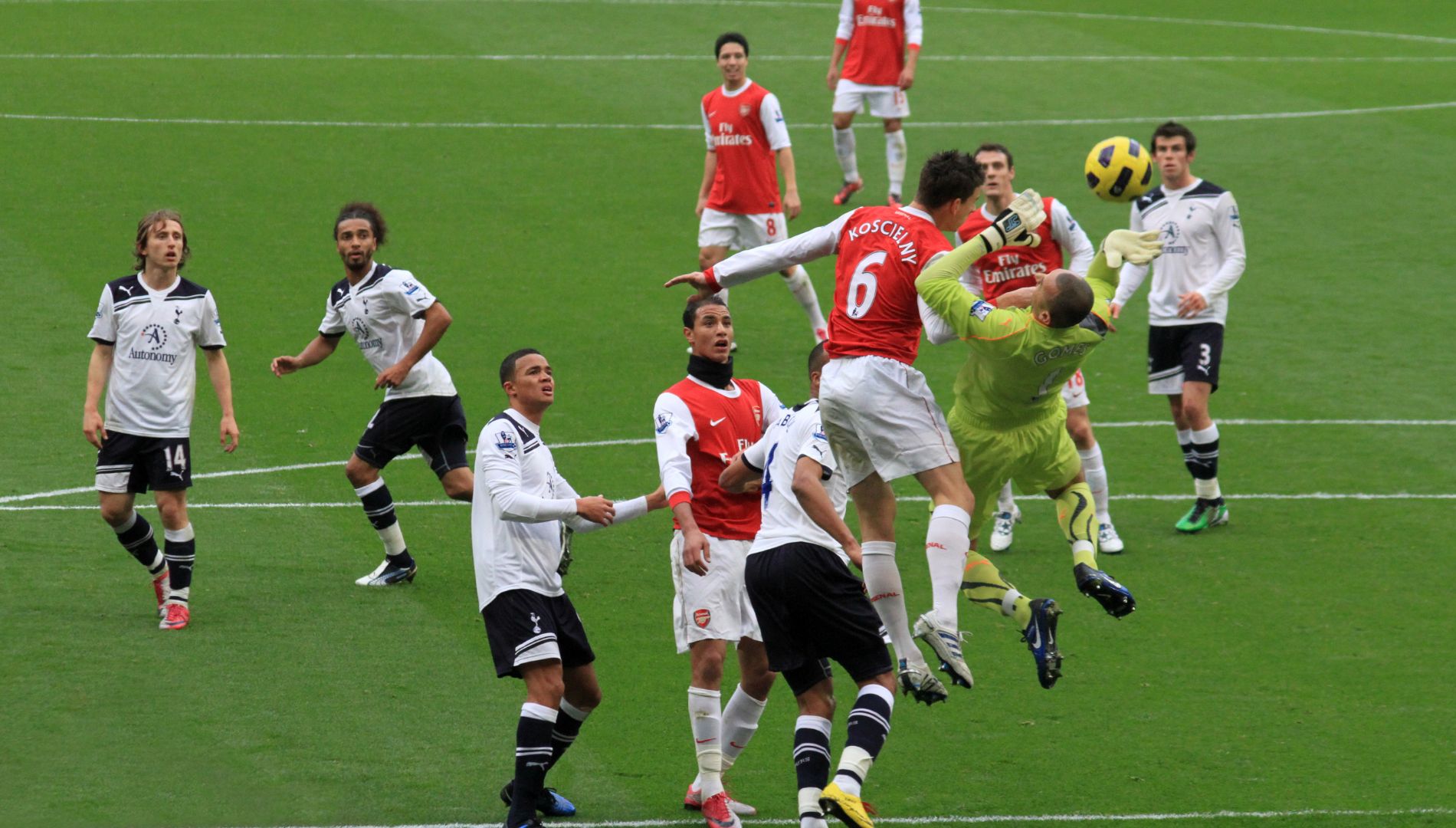 11. North London Derby: Arsenal Vs. Tottenham (England)