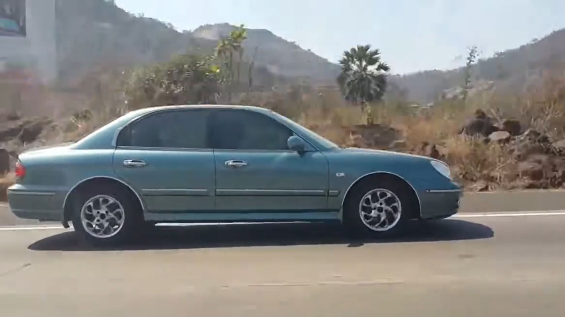 9. Hyundai Sonata Hybride (première génération)