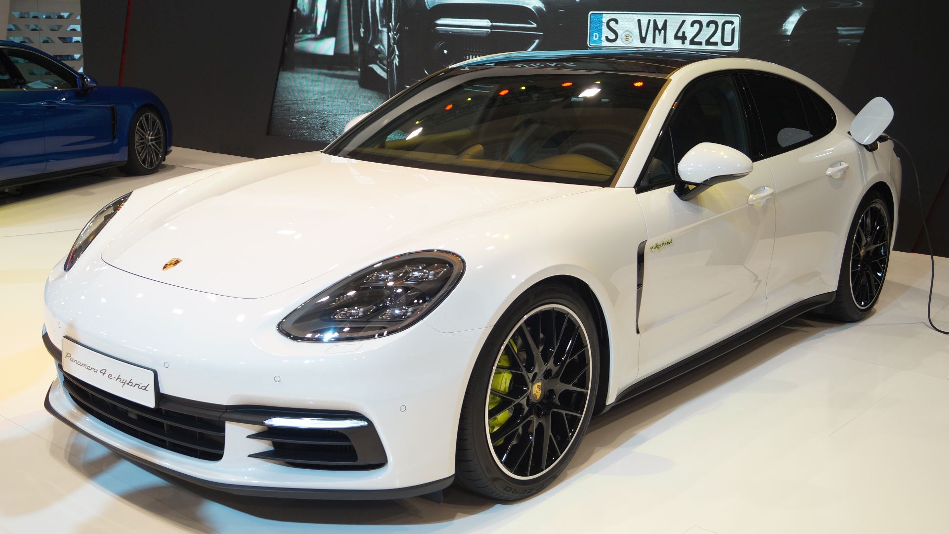 8. Porsche Panamera 4 E-Hybrid