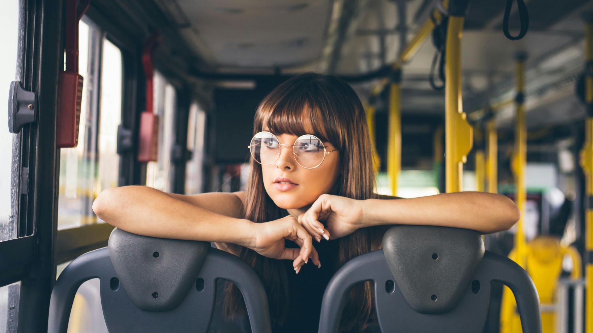 10 raisons pour lesquelles les transports en commun sont préférables à la voiture et 10 raisons pour lesquelles il est plus pratique de posséder une voiture