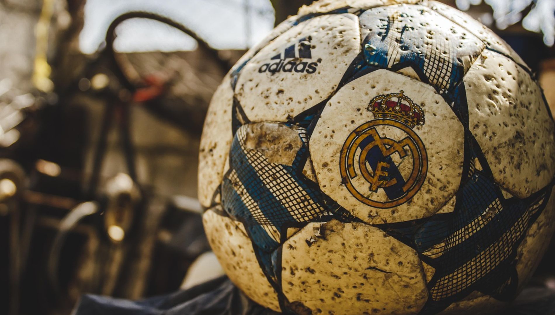 6 - Luís Figo: A Stint with the Enemy