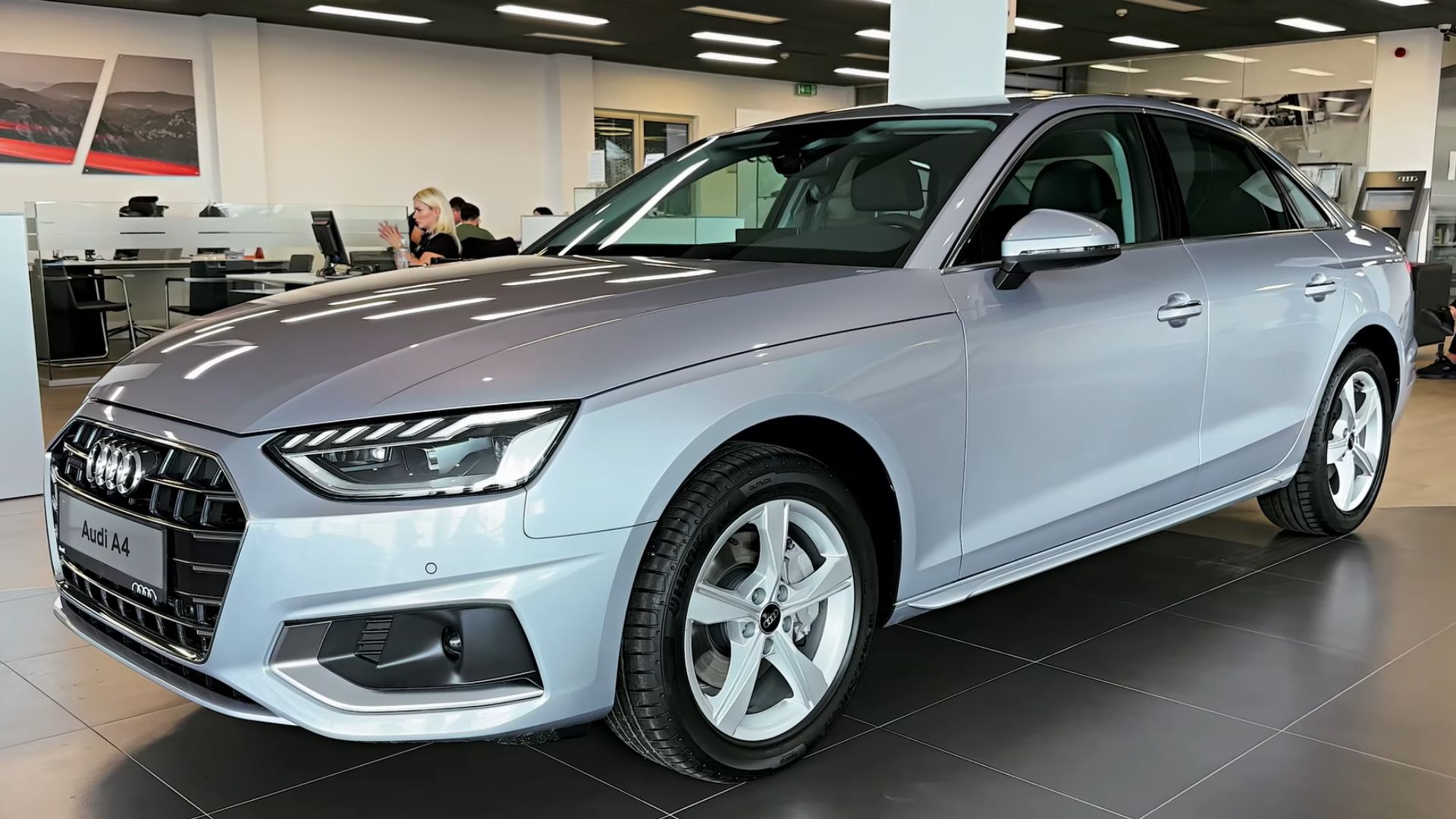 8. Audi A4 2025 : 45 395$