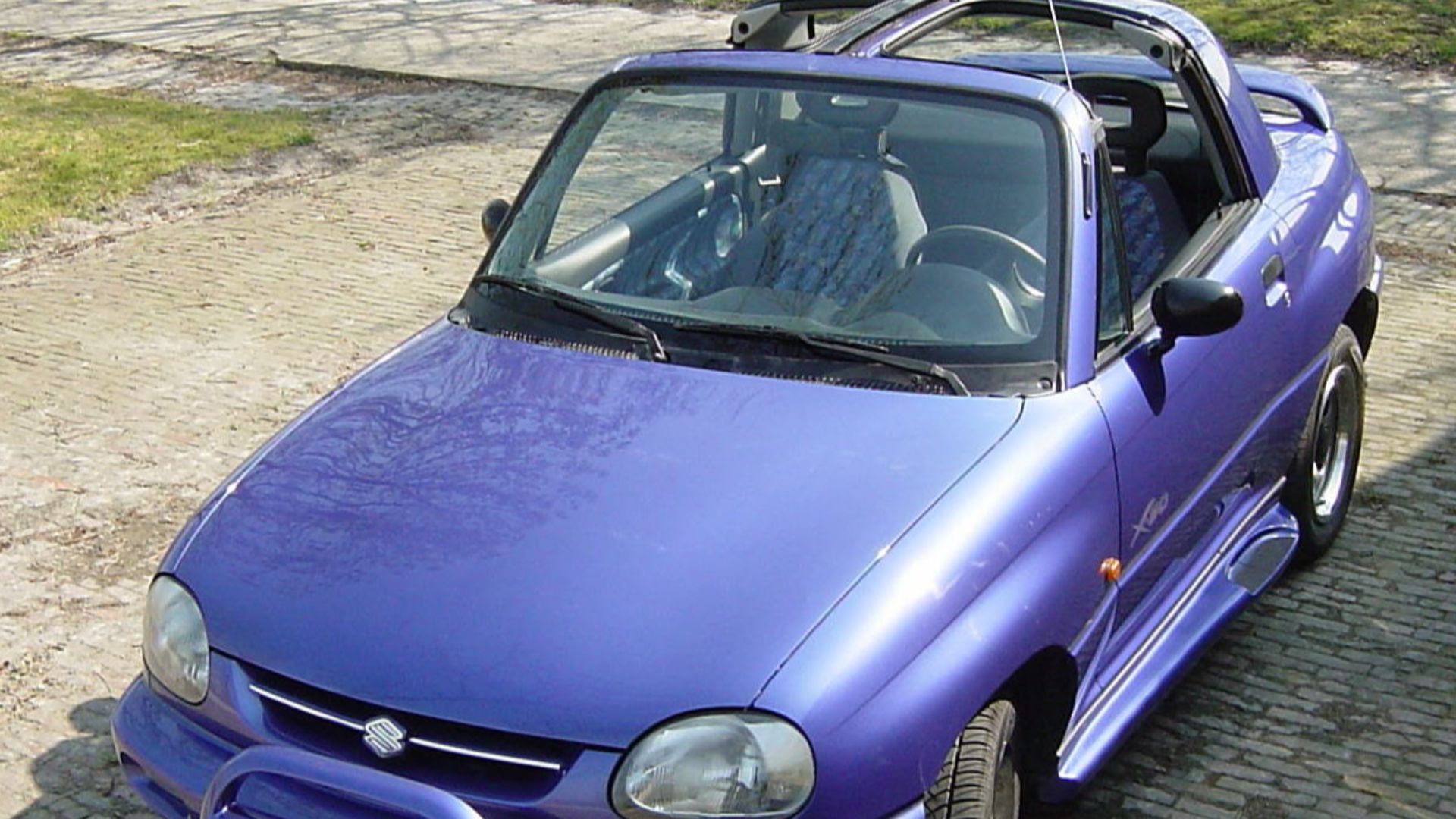 16. Suzuki X-90