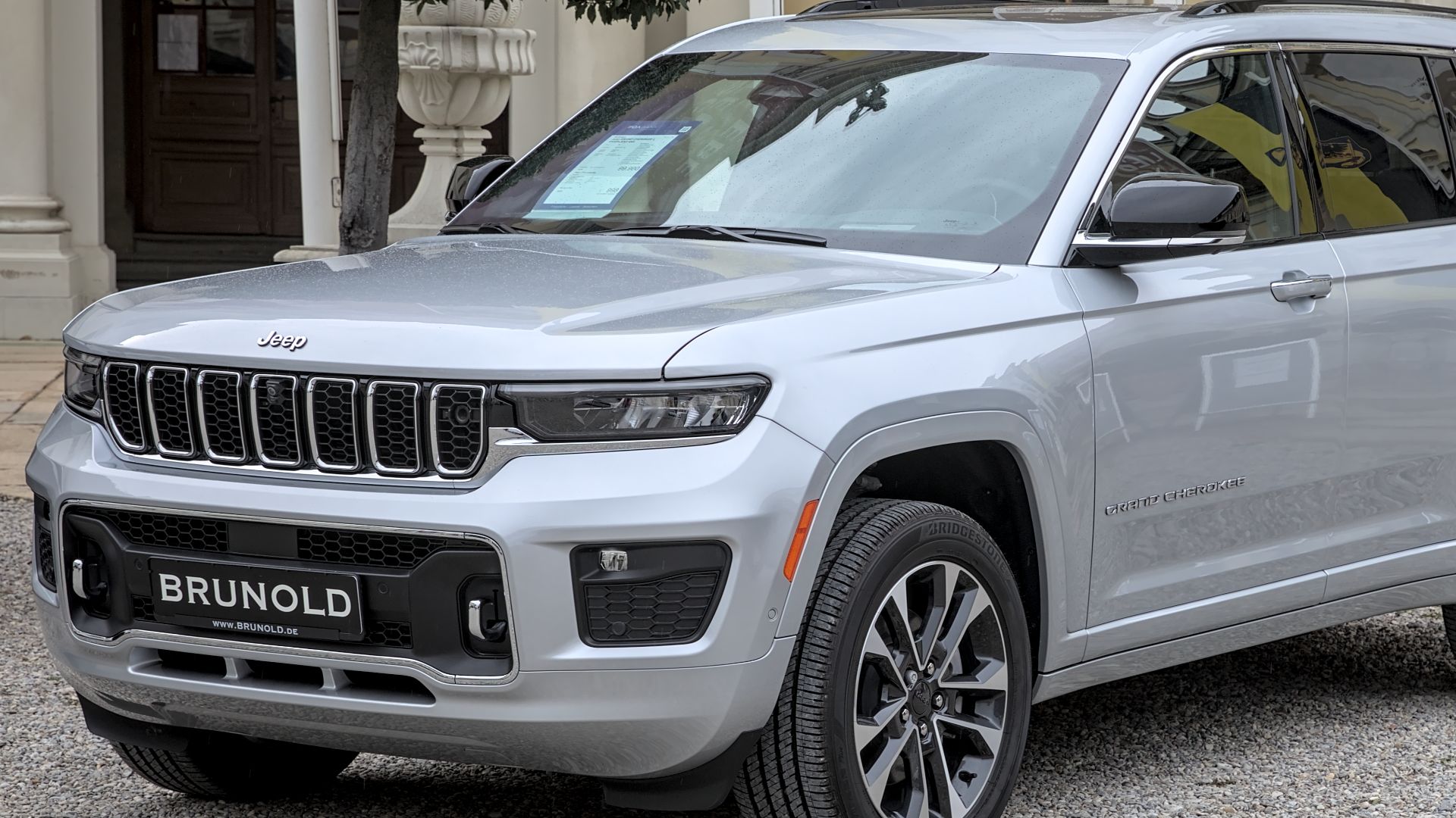 6. Jeep Grand Cherokee