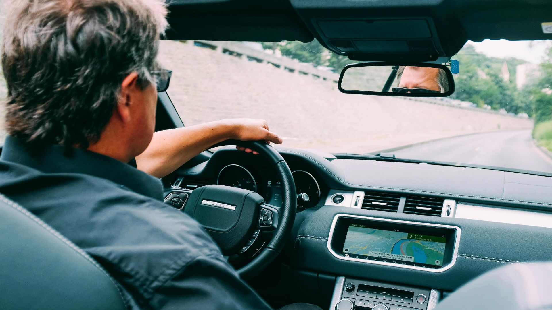 1. Rester concentré sur la route