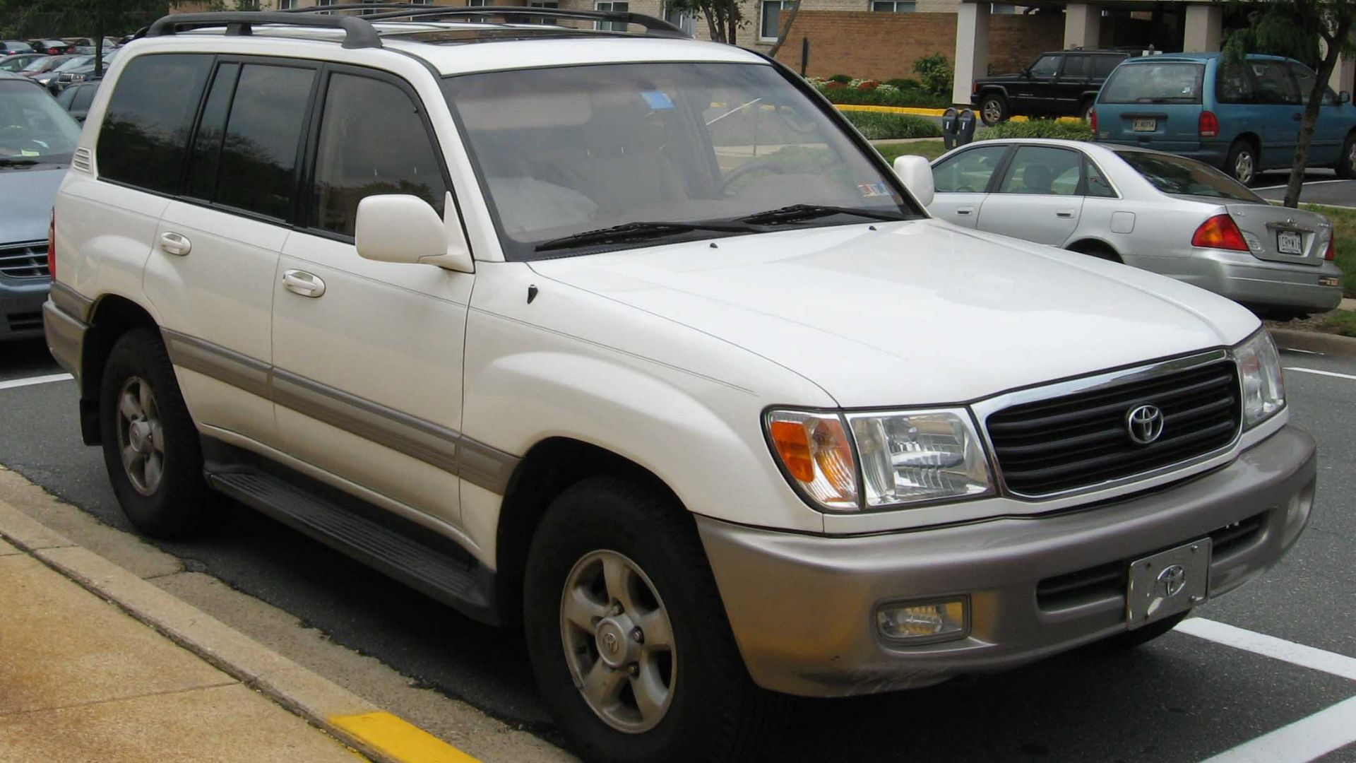 1. Toyota Land Cruiser