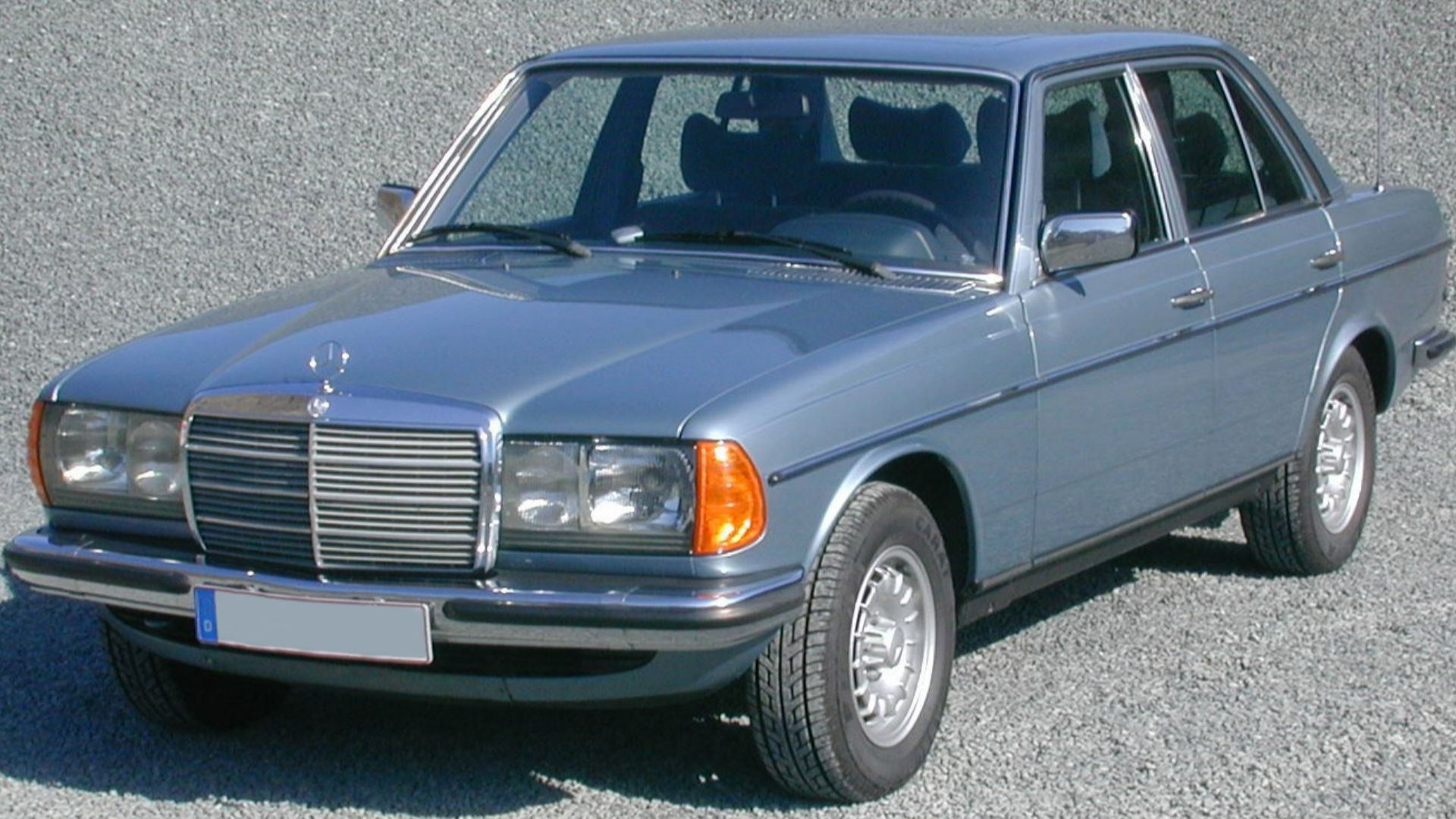 15. Mercedes-Benz W123 (1976-1985)
