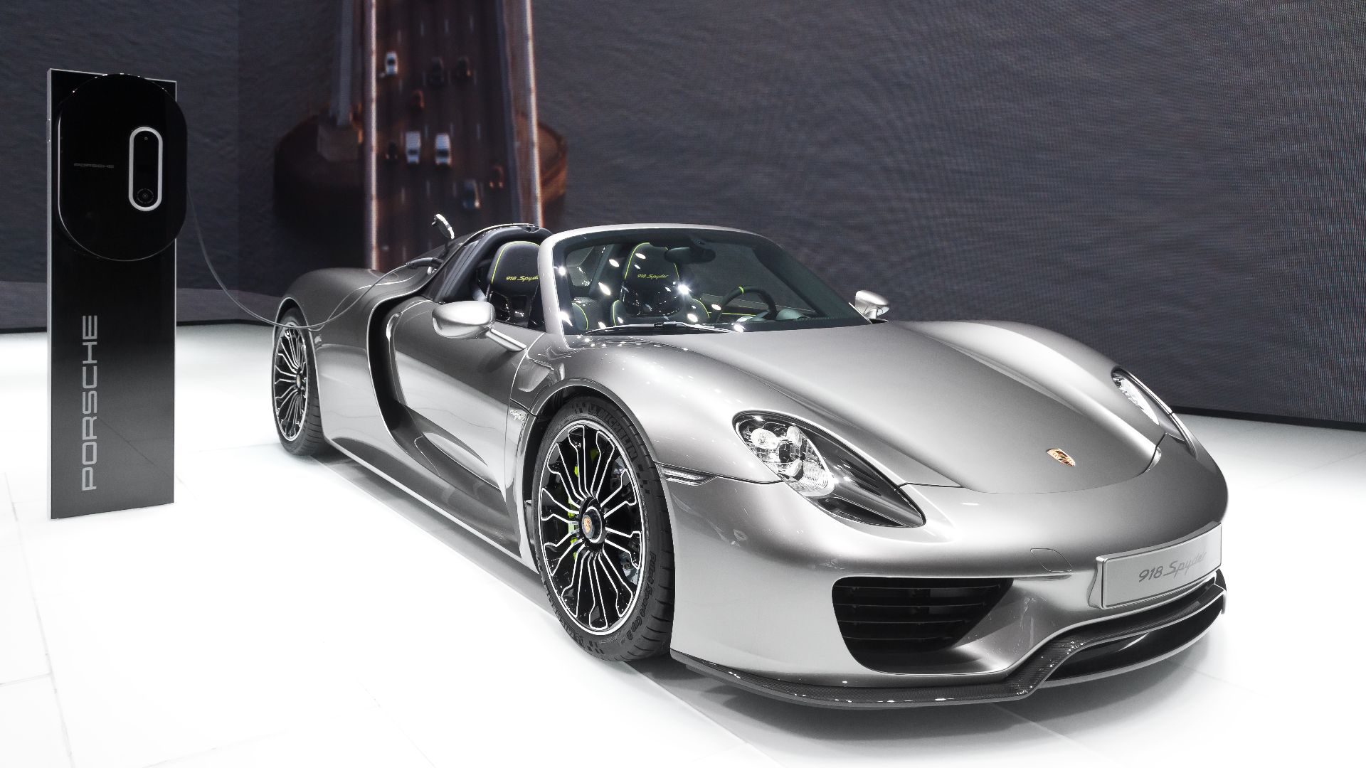 5. Porsche 918 Spyder