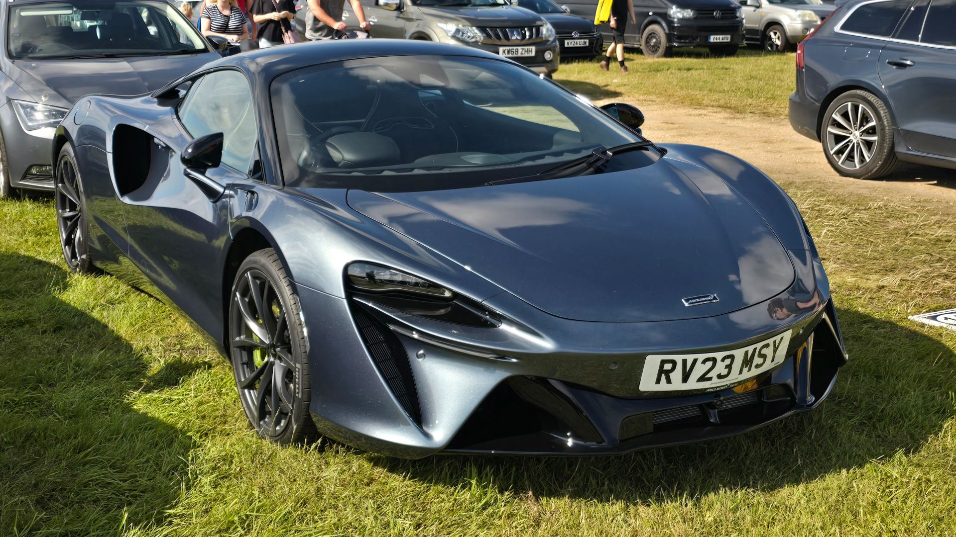17. McLaren Artura