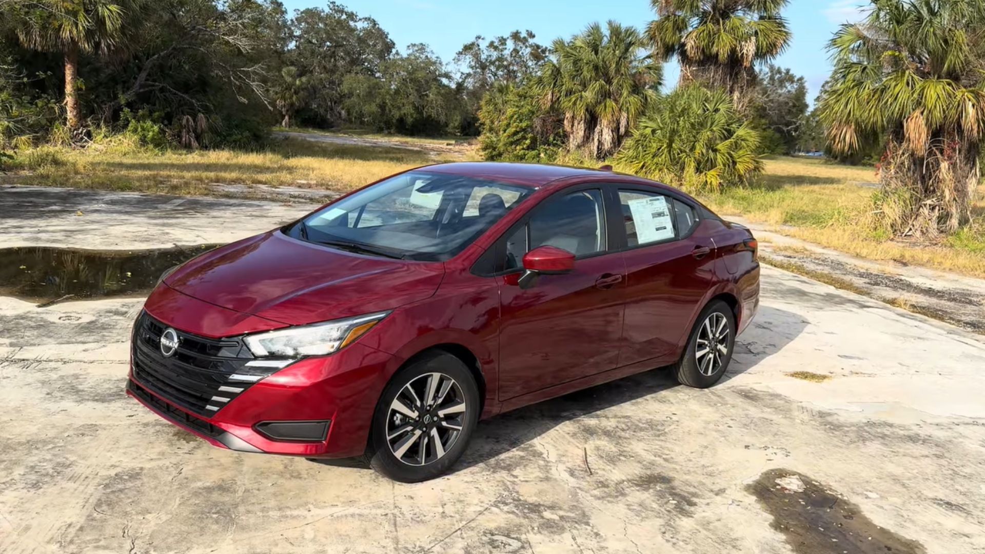 1. 2025 Nissan Versa
