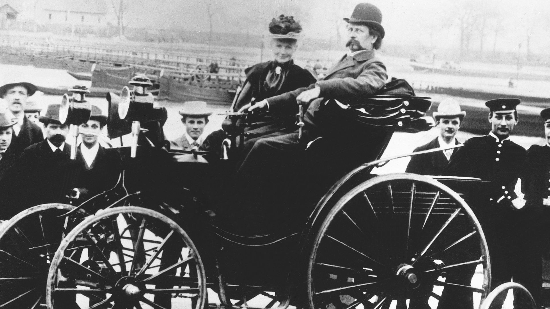 2. Karl Benz