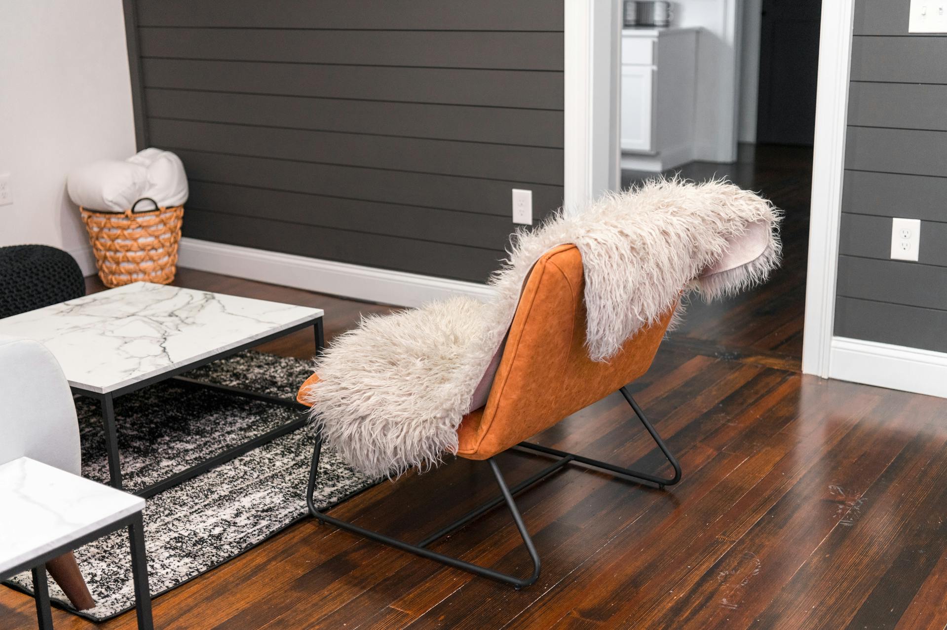 Faux Fur Throw In Arctic Gray