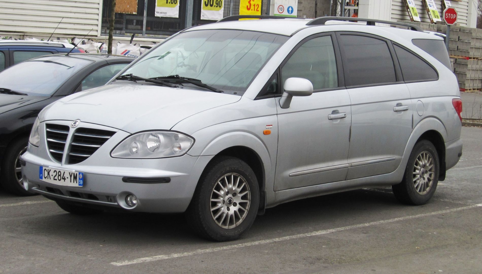 SsangYong Rodius (2004–2013)