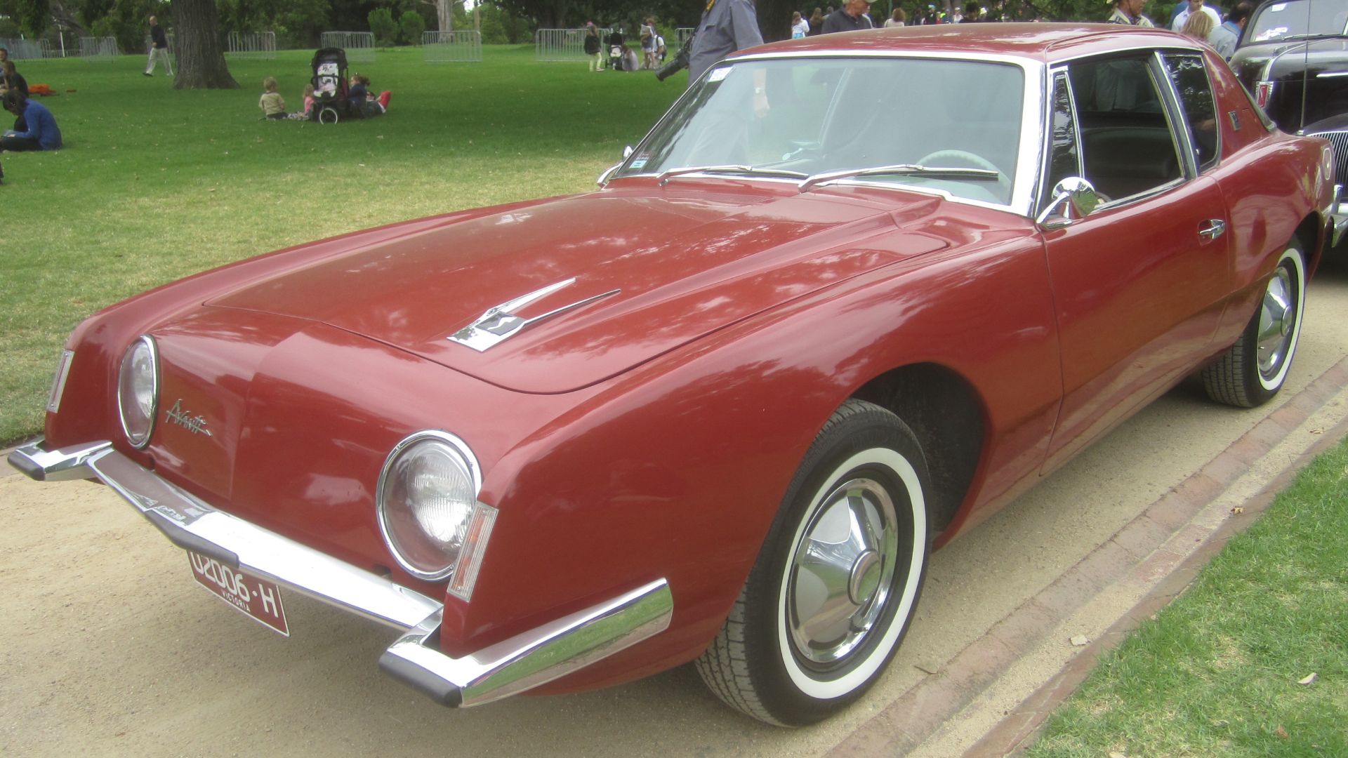 13. Studebaker Avanti