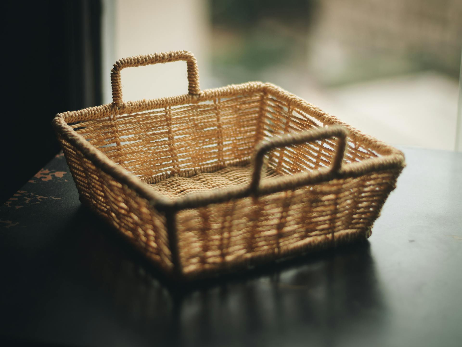 Use natural wicker baskets