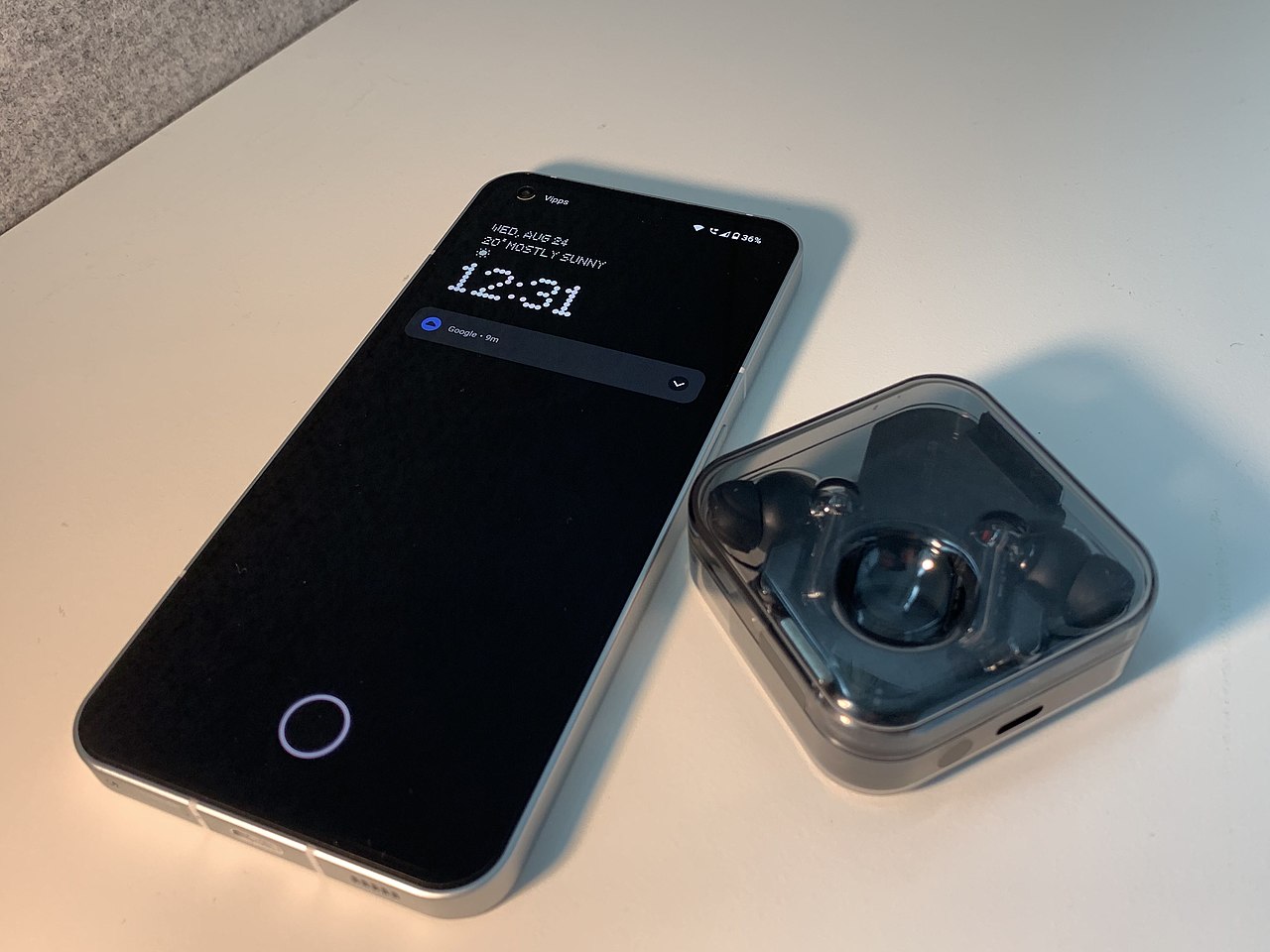 Nothing Phone (1)