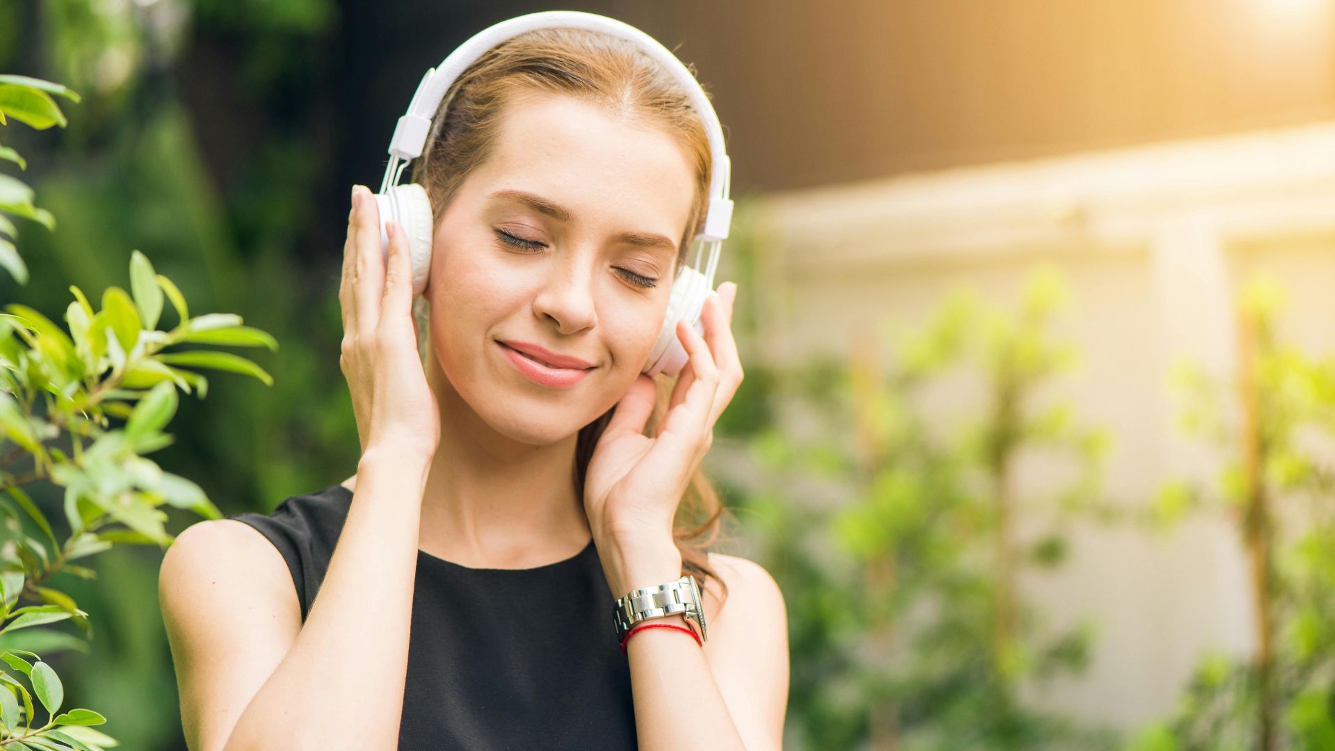The 7 Best Morning Habits For Mental Clarity And The 7 That Drain Your Energy
