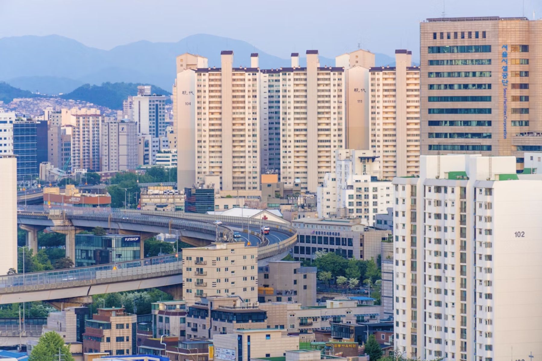 Seoul, South Korea: Navigation Made Easy By Tech Integration