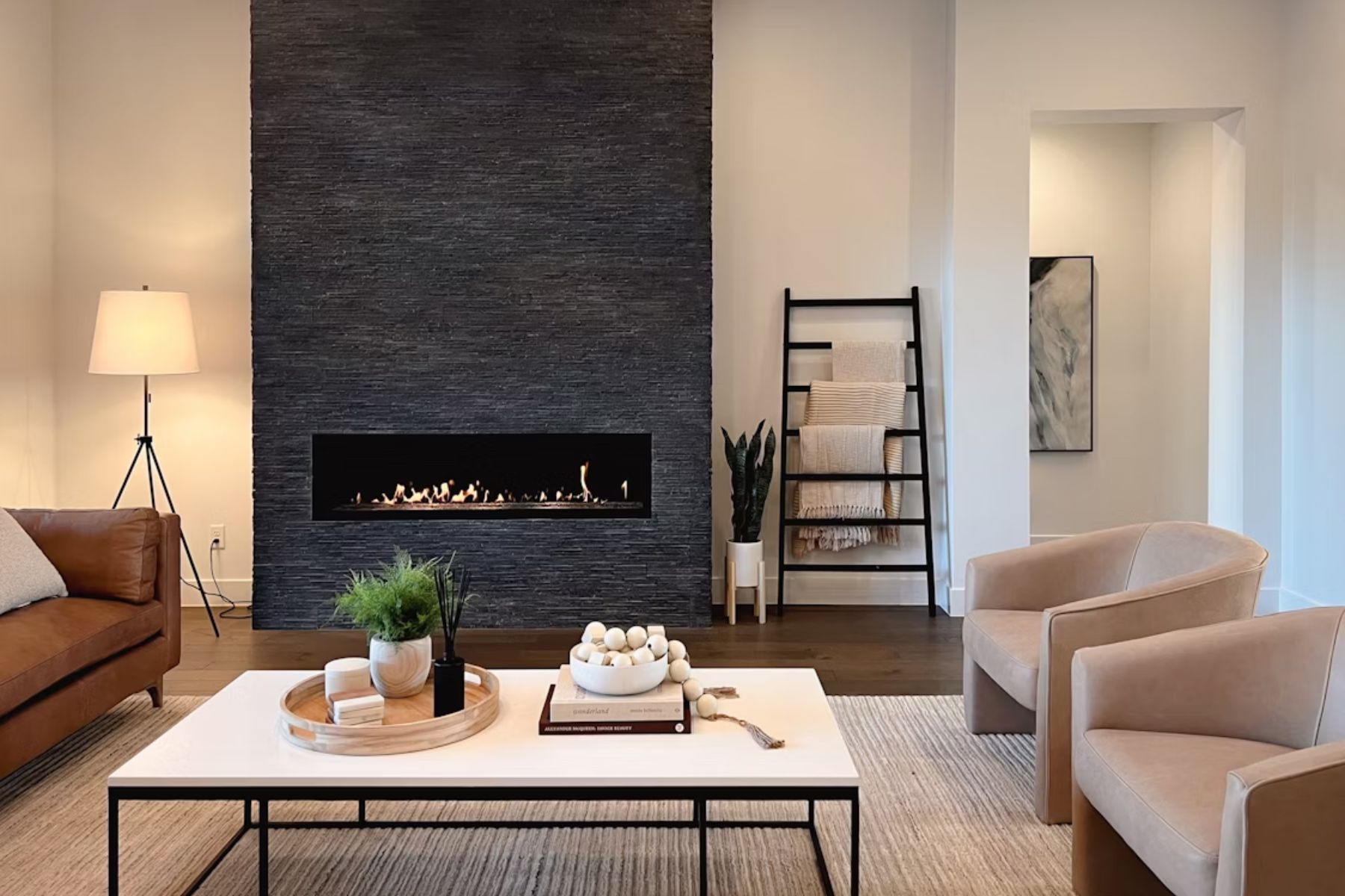 Minimalist Linear Fireplaces For Contemporary Interiors
