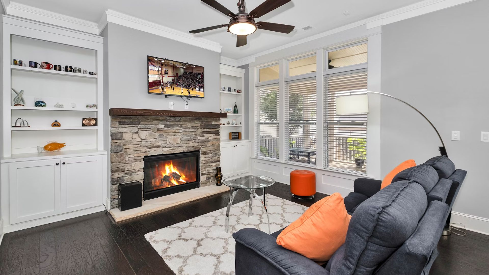 7 Truly Modern Fireplace Designs And 7 Impractical Features