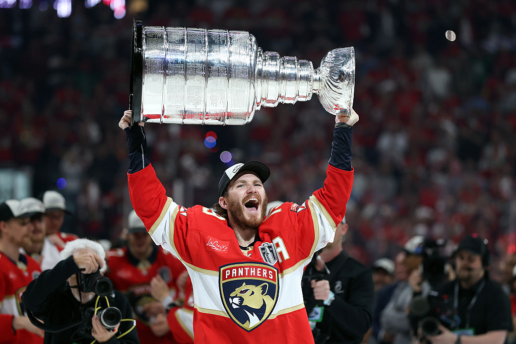 Matthew Tkachuk: 50% chance of major surgery