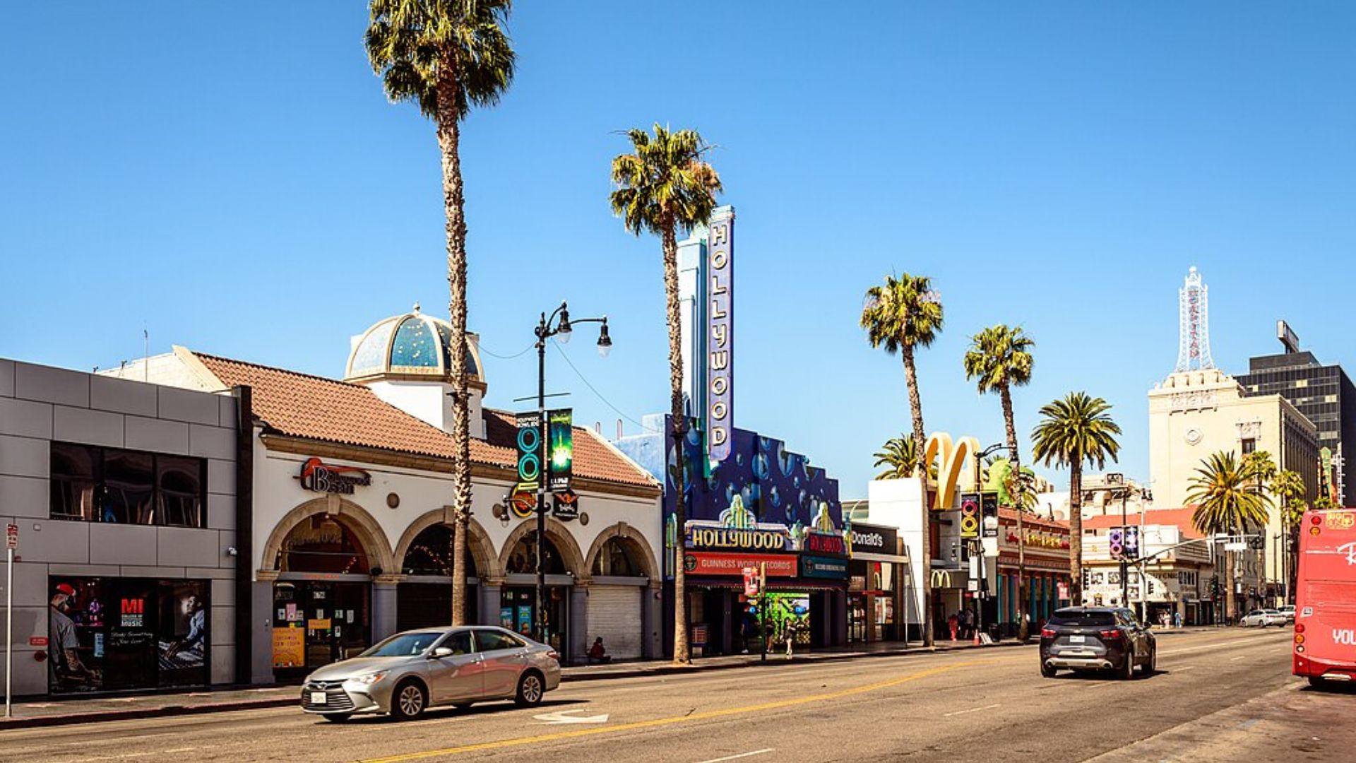 Iconic Streets That Define World-Famous Cities
