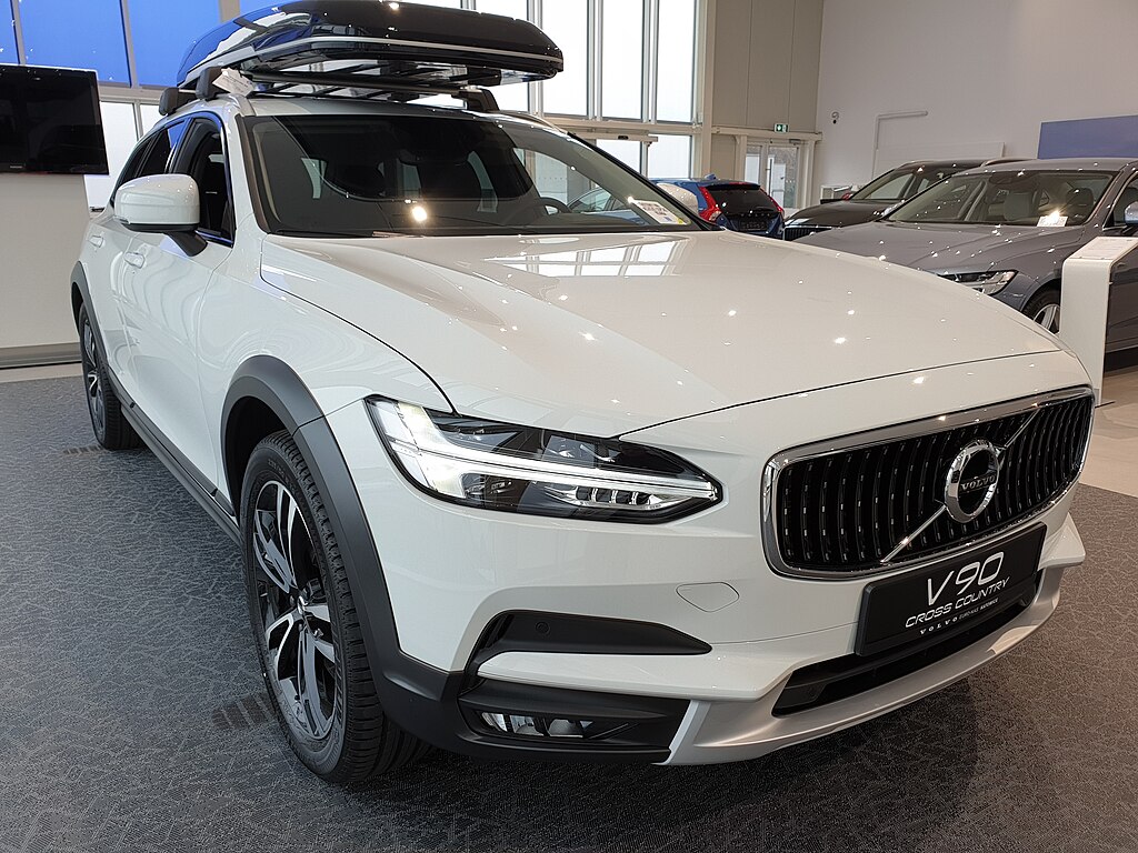 Volvo V90 Cross Country
