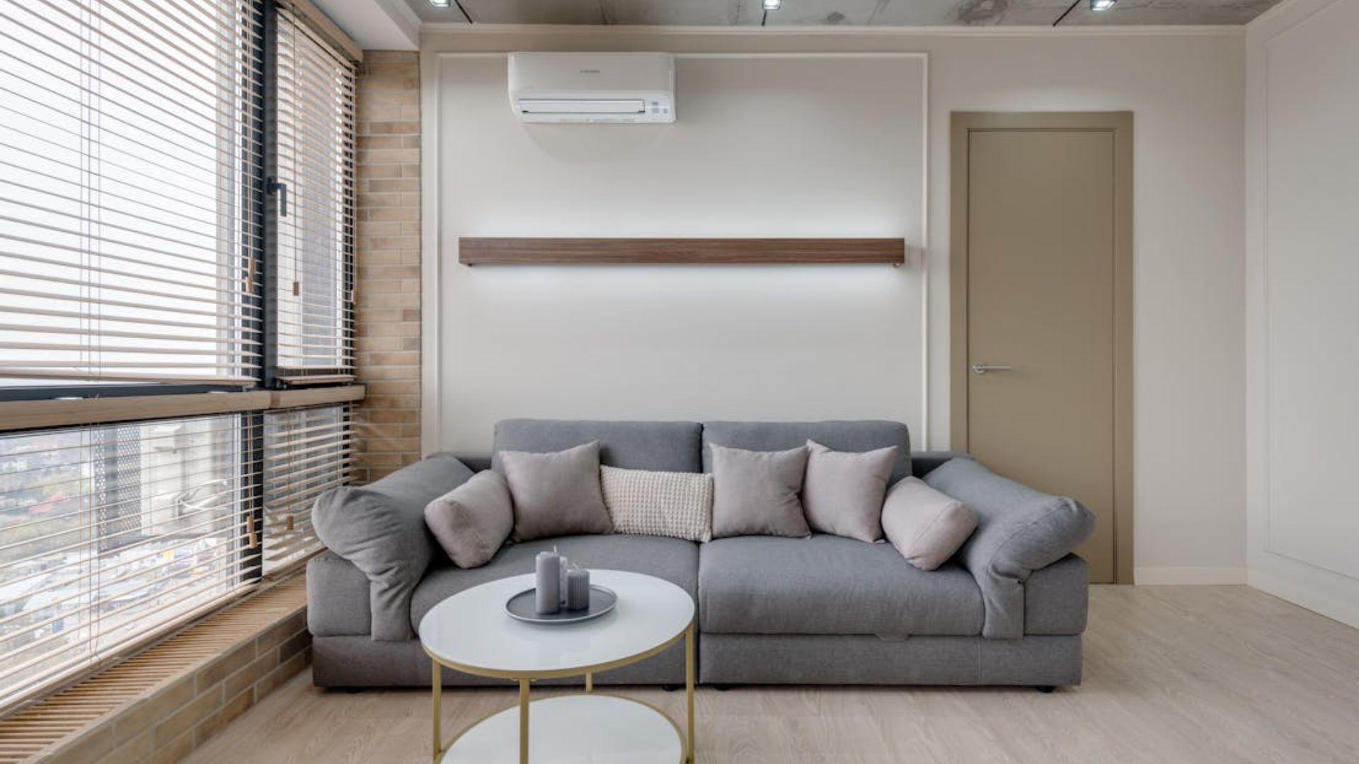 Puffy Pillow-Back Sofa