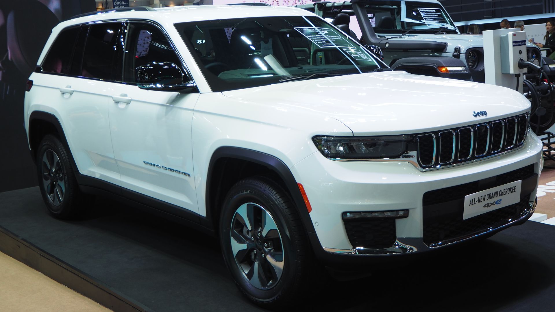1. Jeep Grand Cherokee 4xe