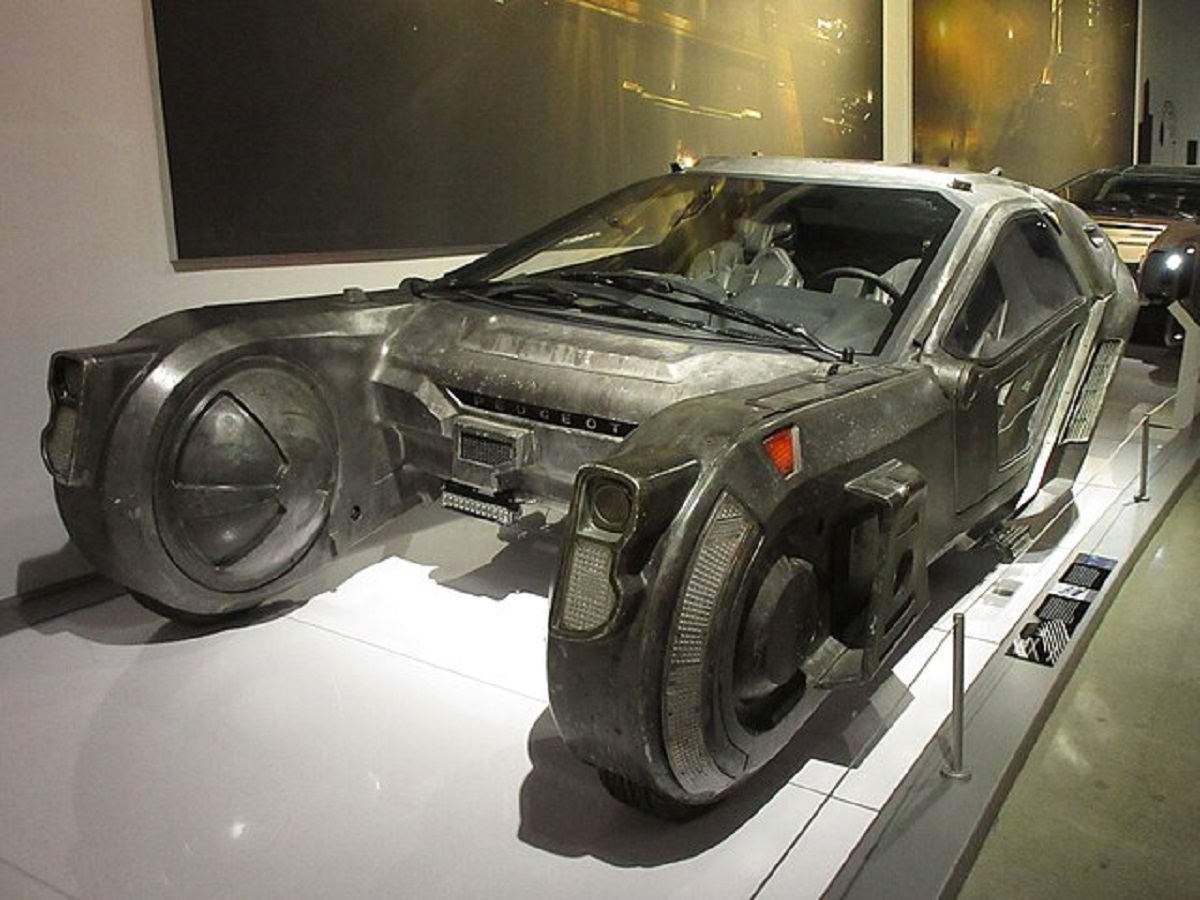 Blade Runner's Futuristic Flying Car