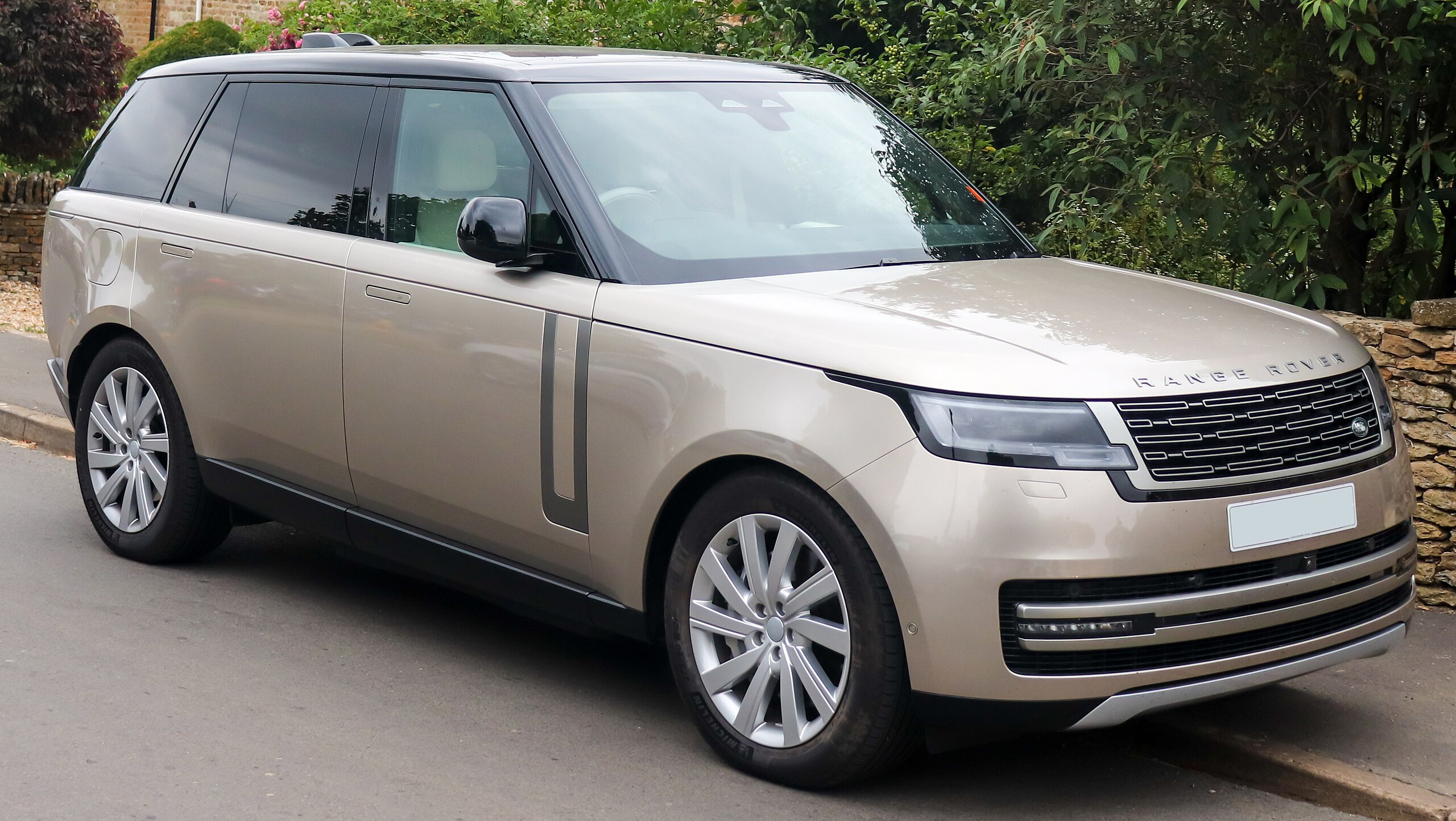 2. Ranger Rover Autobiography