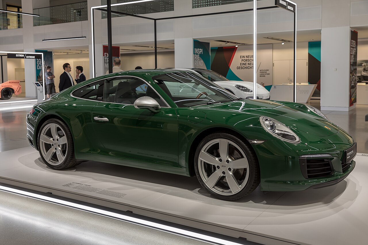 6. Porsche 911