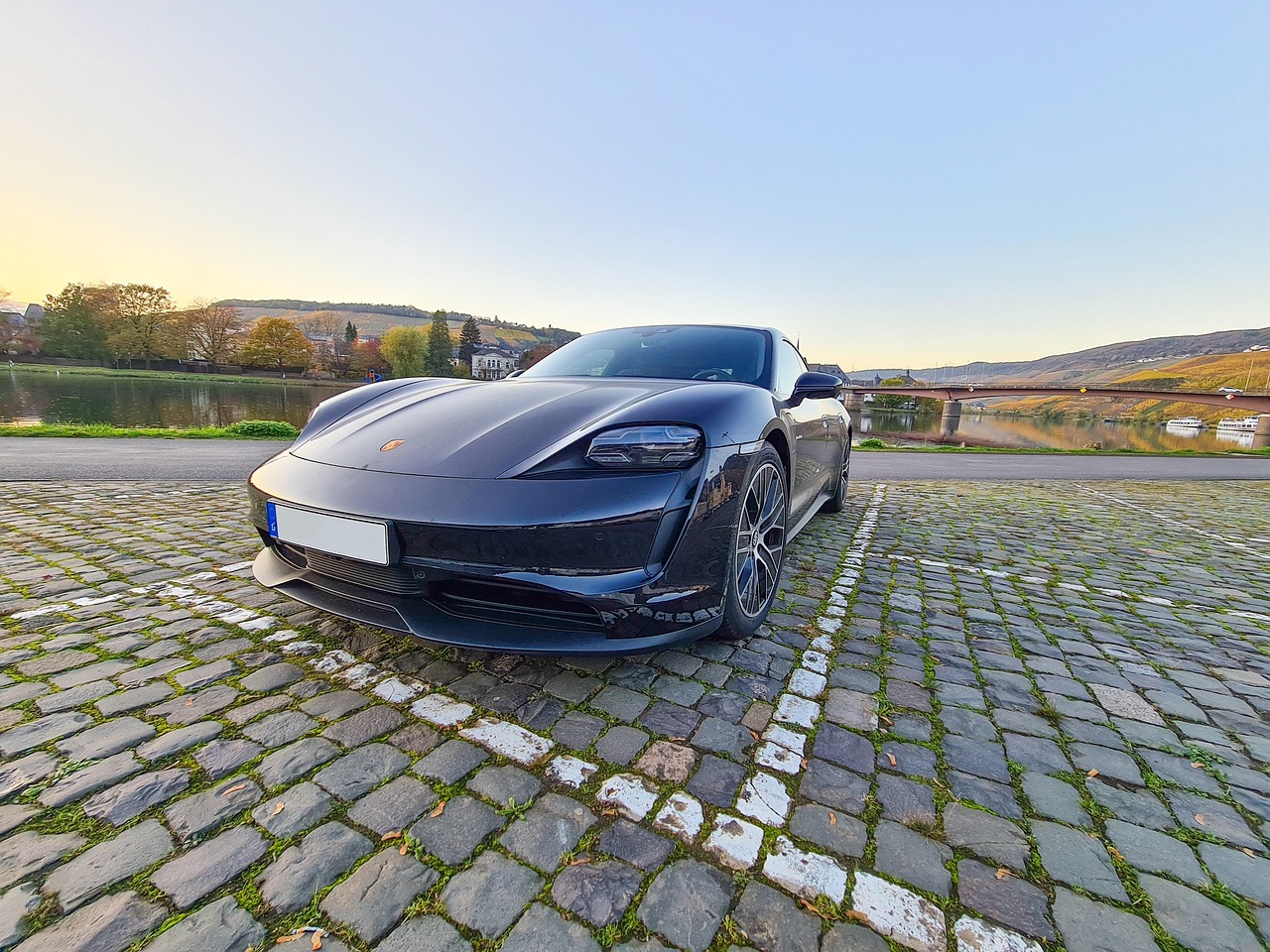 2. Porsche Taycan