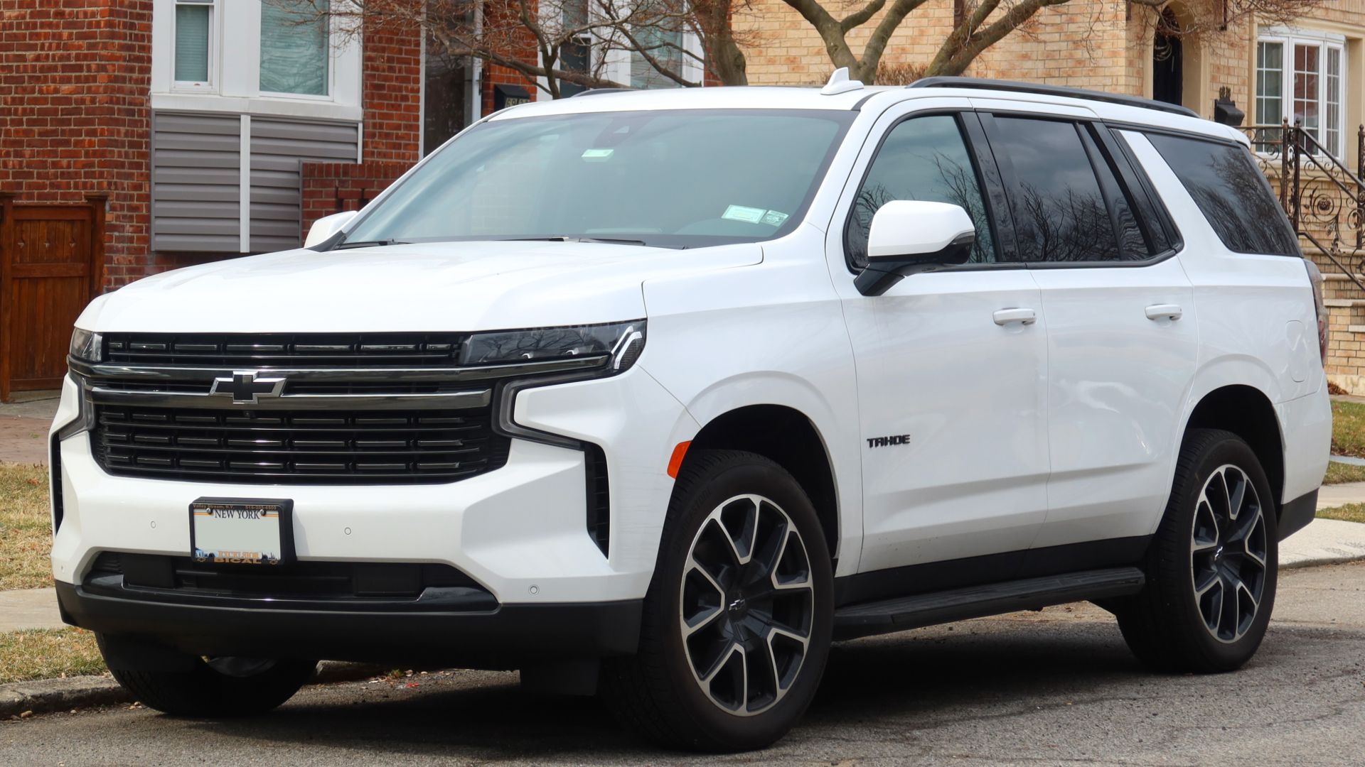 9. Chevrolet Tahoe / Avalanche / GMC C/K