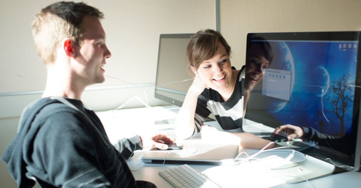 CD-ROM Encyclopedias And The Digital Learning Shift
