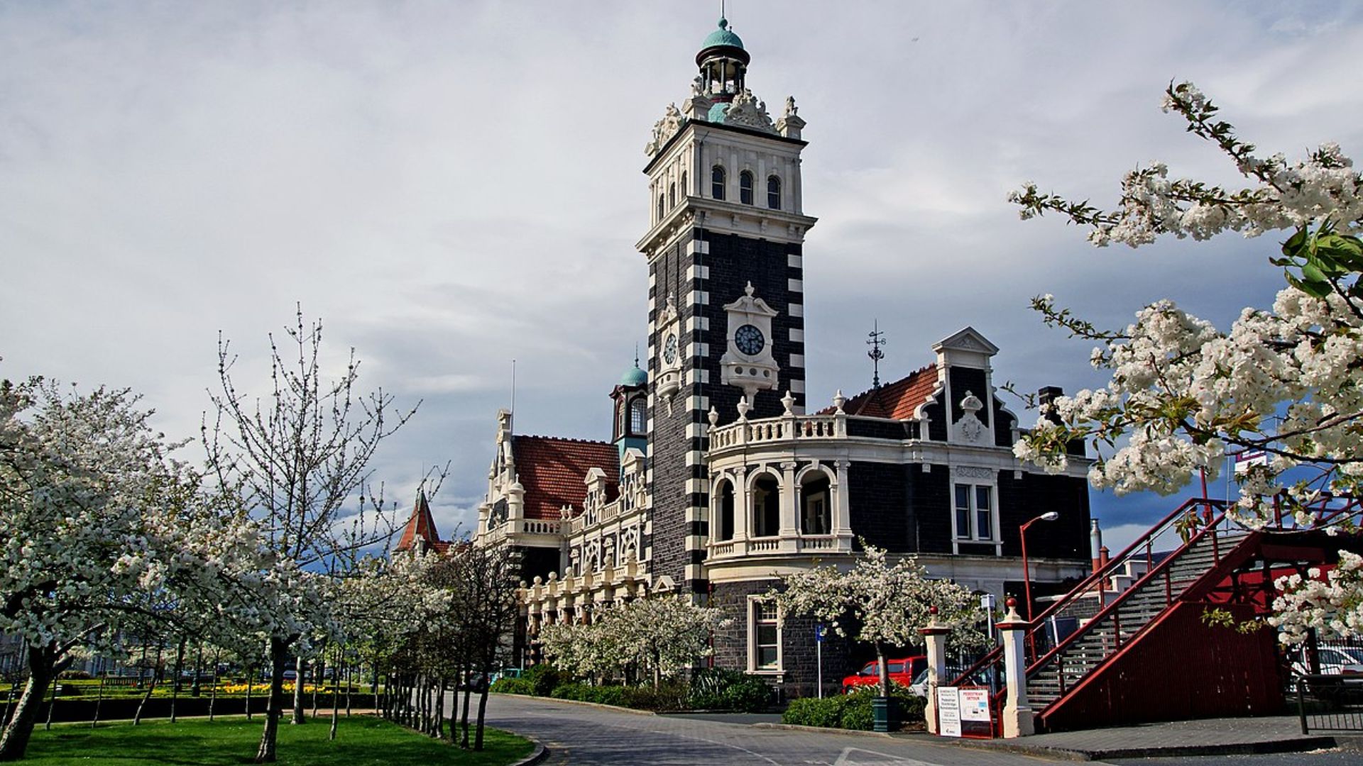 The 15 Most Beautiful Train Stations In The World