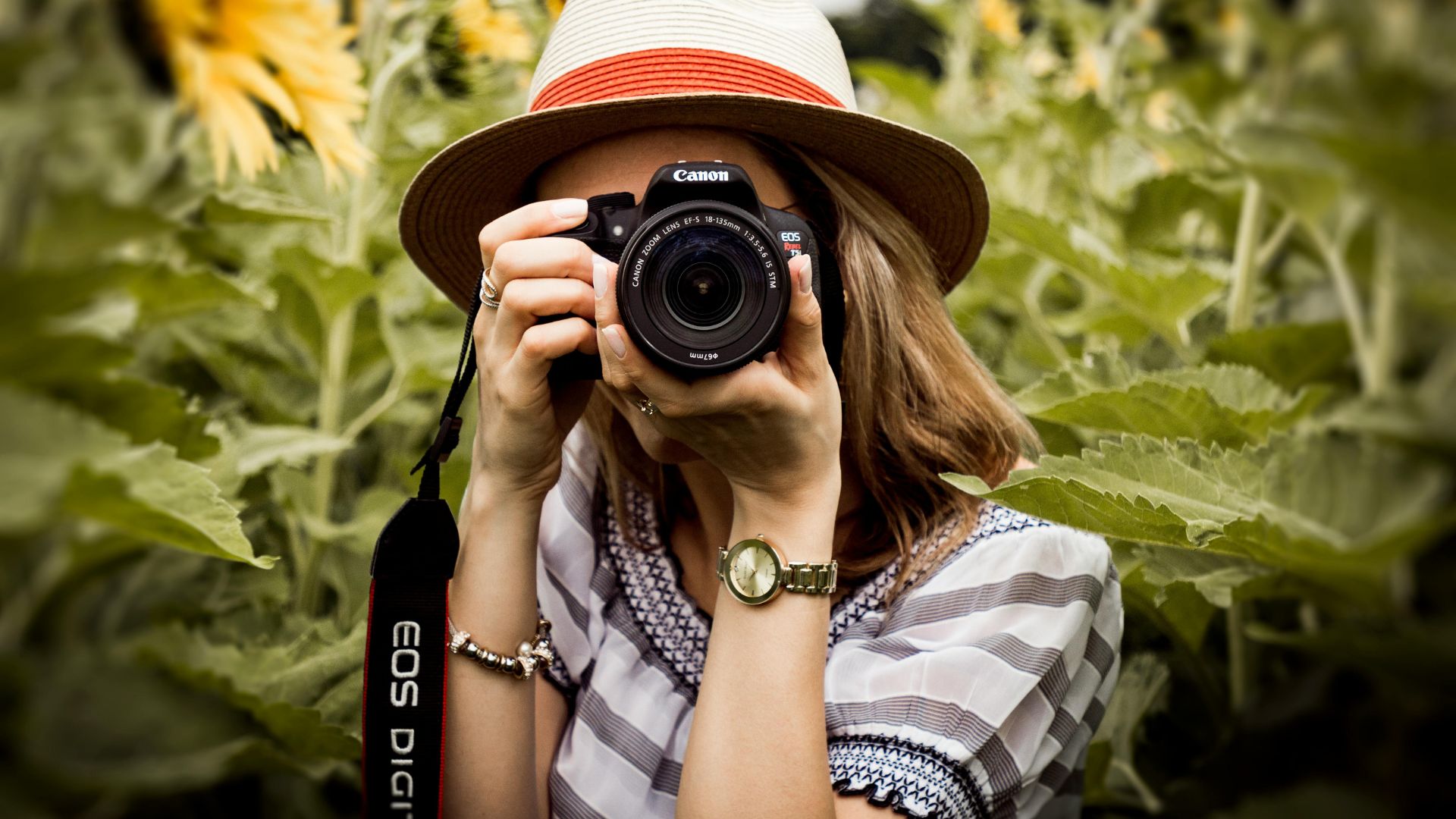 Smart Travelers Swear By These 7 Items And Skip These 7
