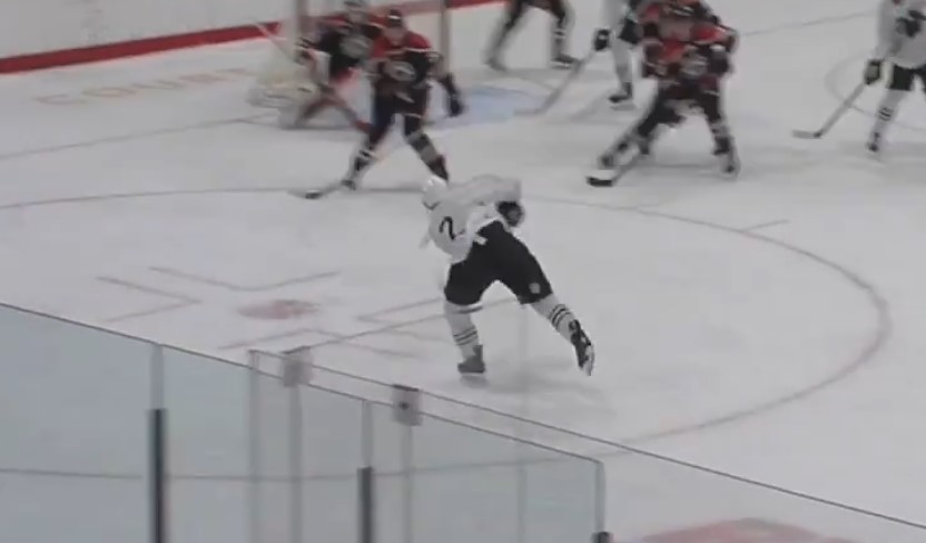 round 7: the Habs draft a strong left-handed defenseman, Maxon Vig