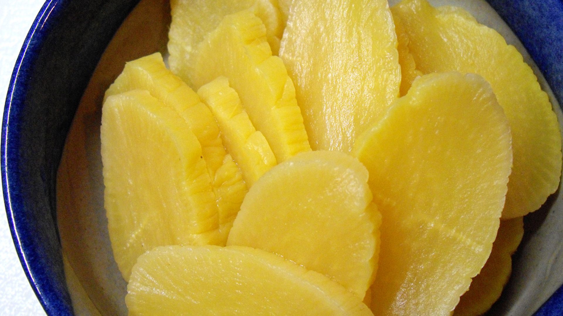 Radis daikon cru