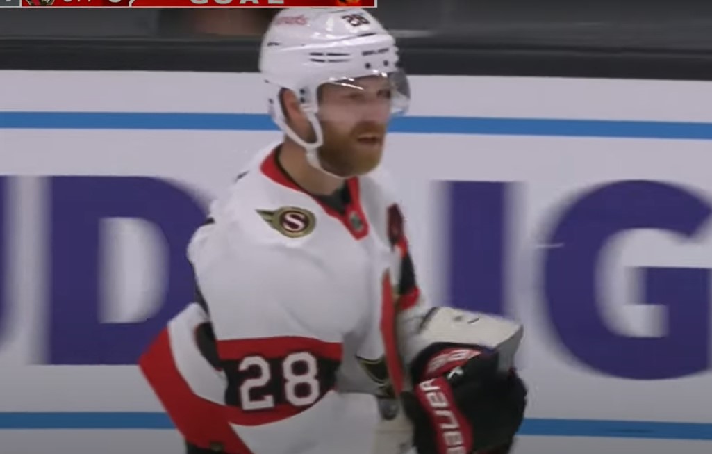 Claude Giroux stays in Ottawa