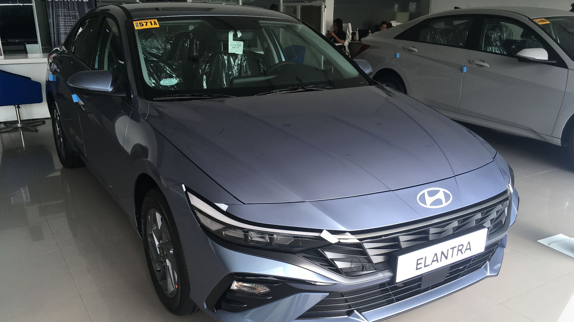 6. 2025 Hyundai Elantra Hybride