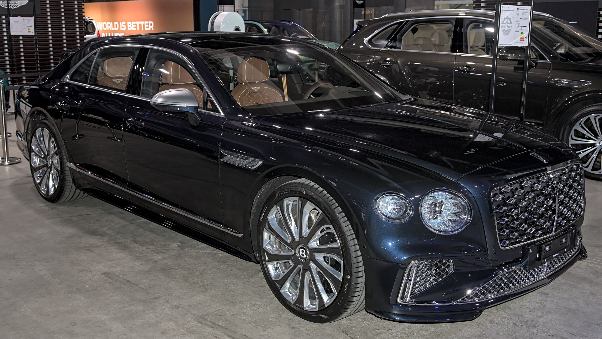 7. 2024 Bentley Flying Spur W12
