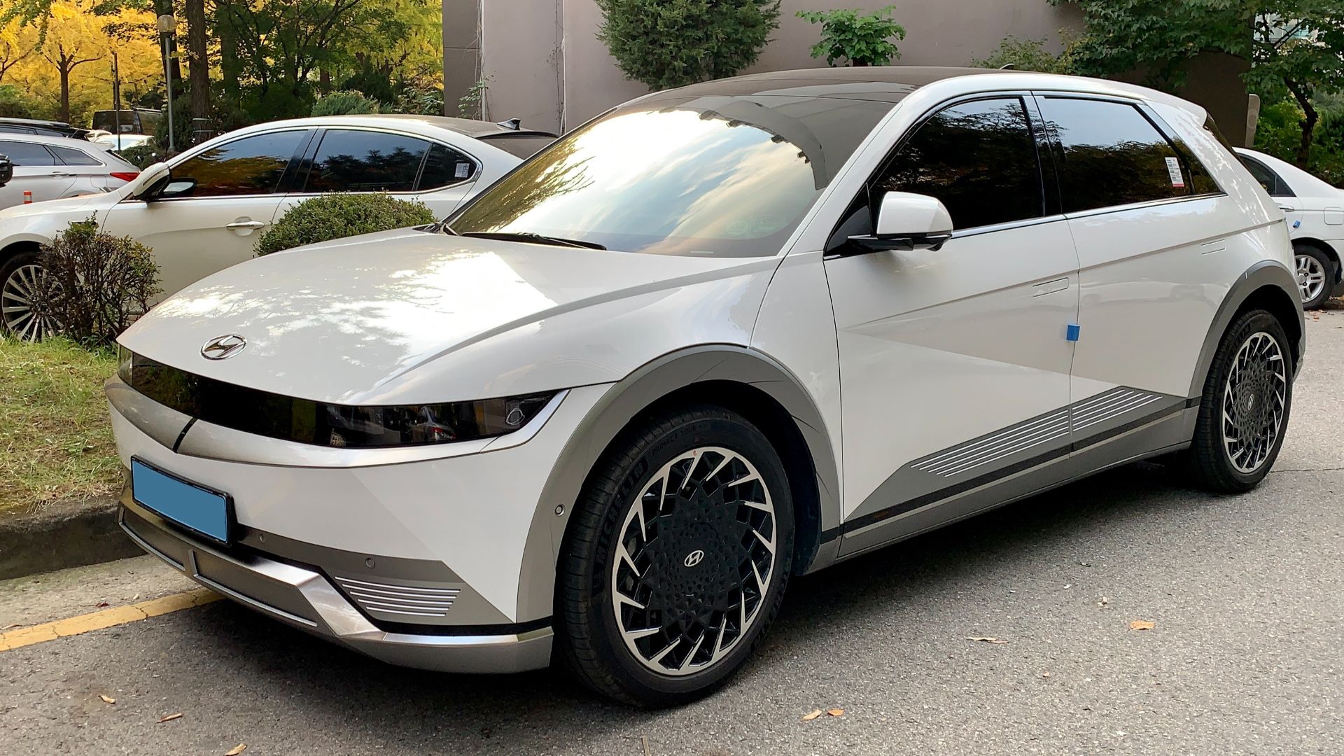 2. Hyundai Ioniq