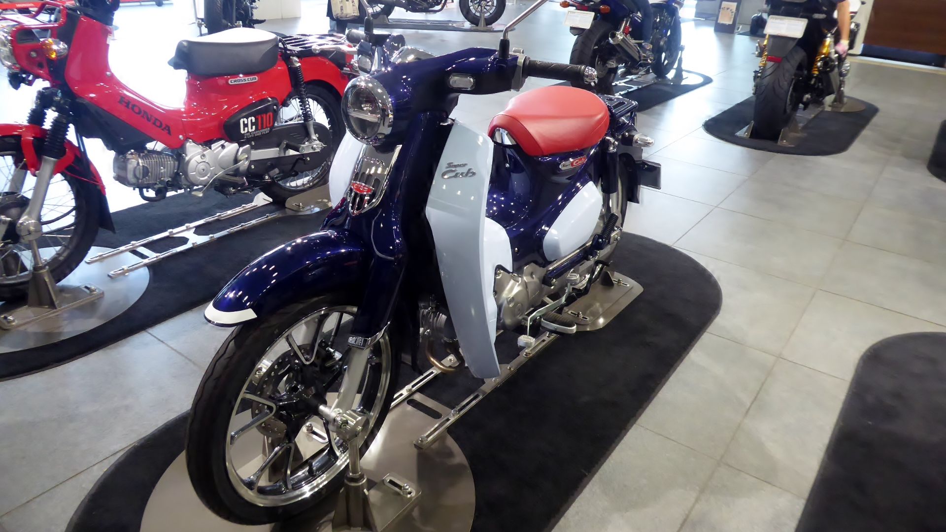 1. Honda Super Cub C125