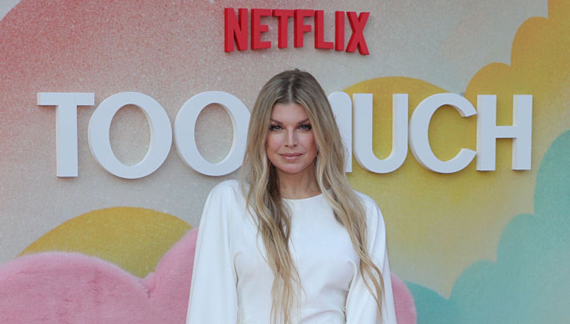 Fergie dazzles at the premiere of Too Much