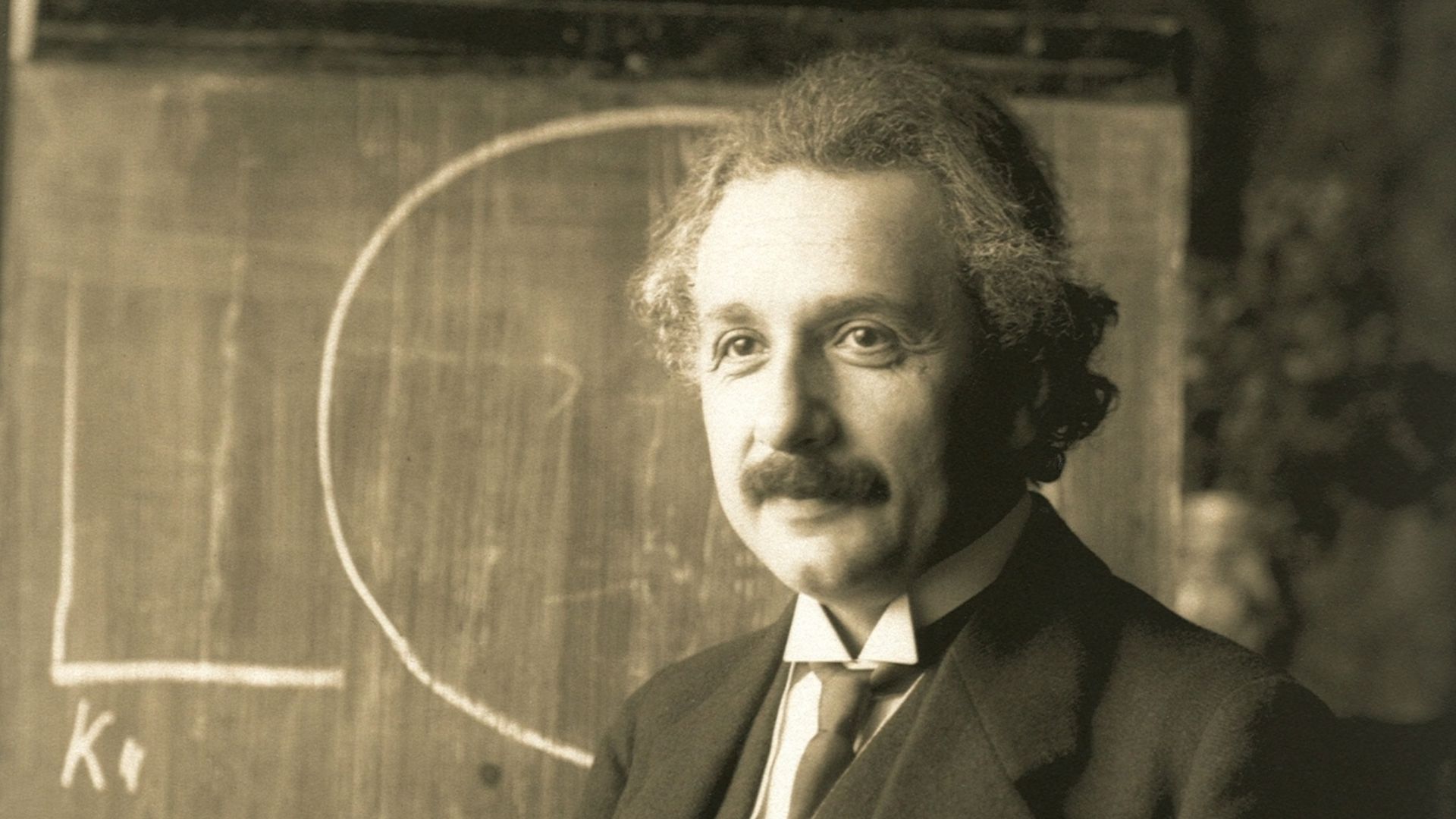 9. Le point de vue d'Albert Einstein sur l'imagination et la connaissance
